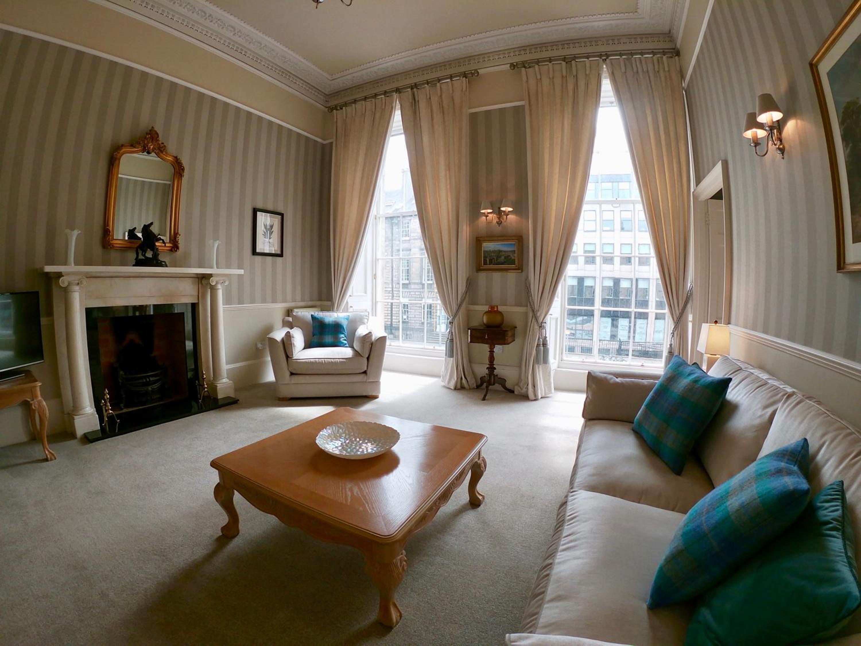 Escape To Edinburgh @ Albyn Place view 4