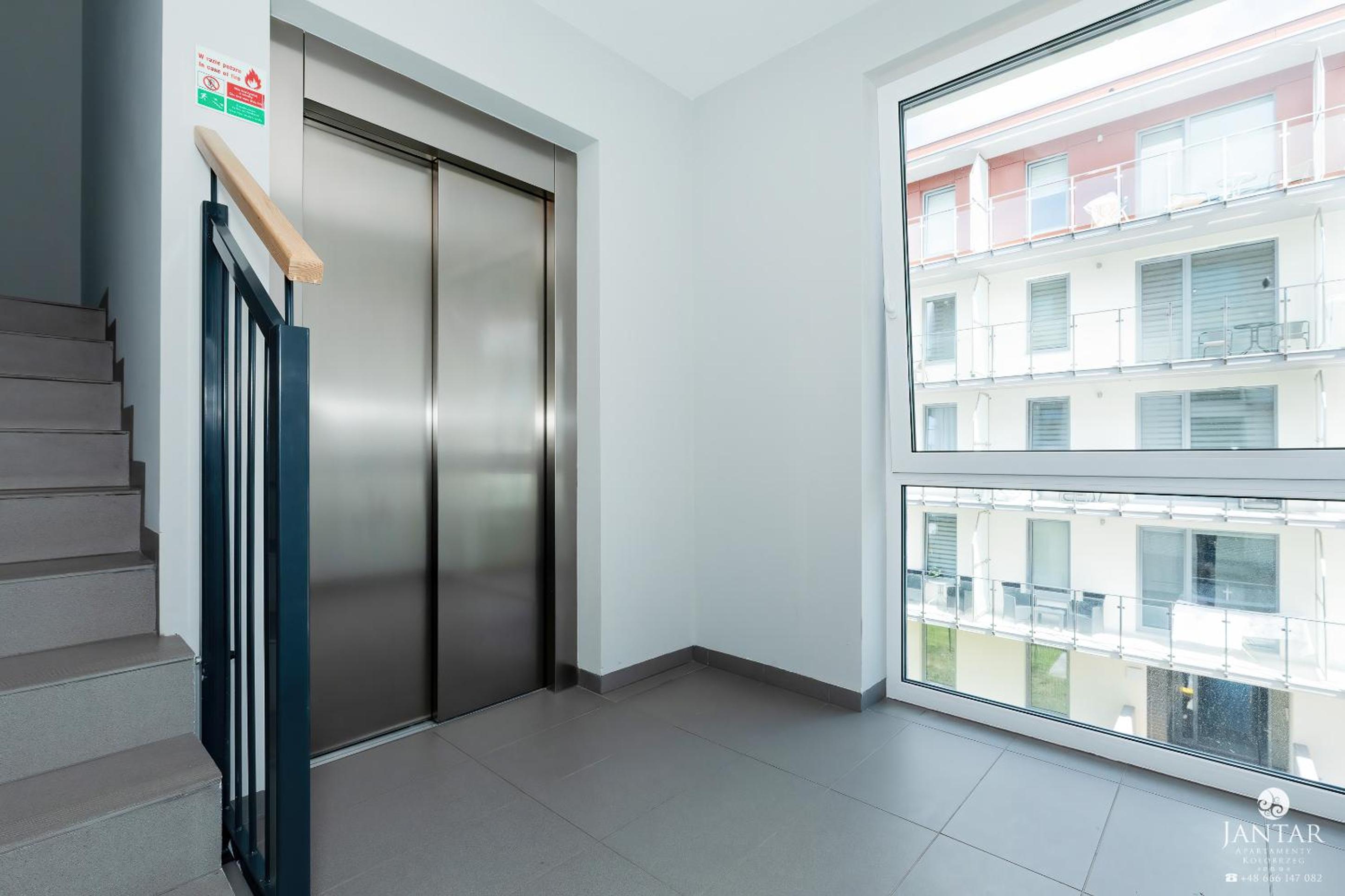 Tolles Familienapartment mit 3 Schlafzimmern einer Terrasse und Garage by Jantar Apartamenty view 3