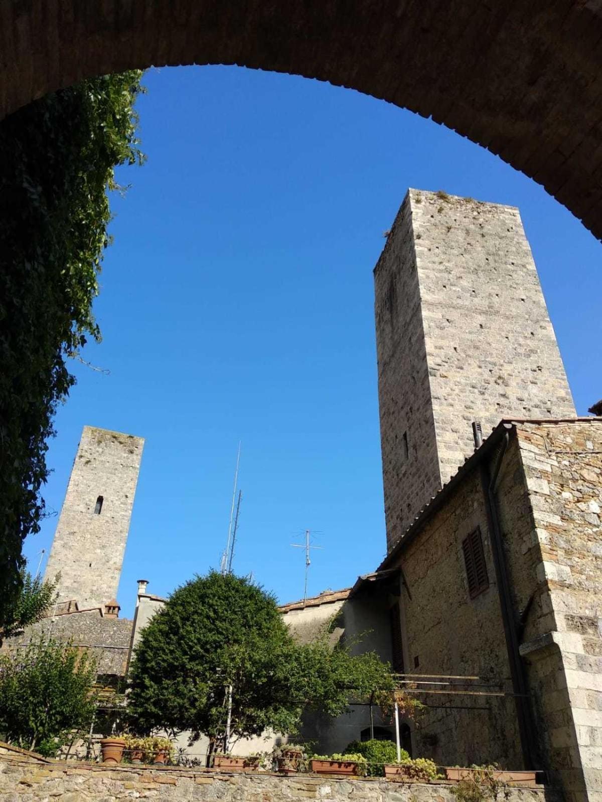 Hotel IL PRUNELLO - una casa tra le Torri - Image 1