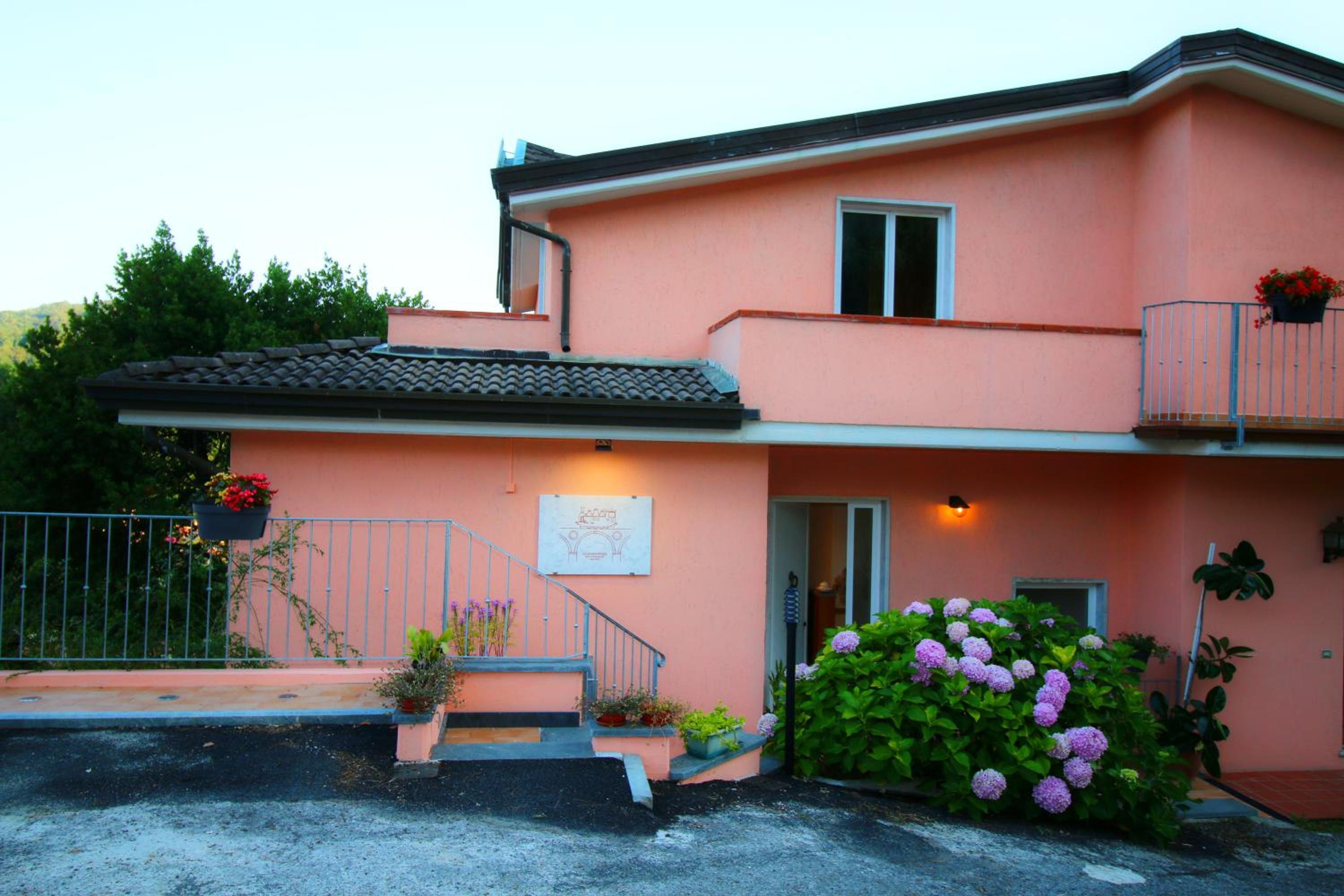 B & B LA MARMIFERA view 2