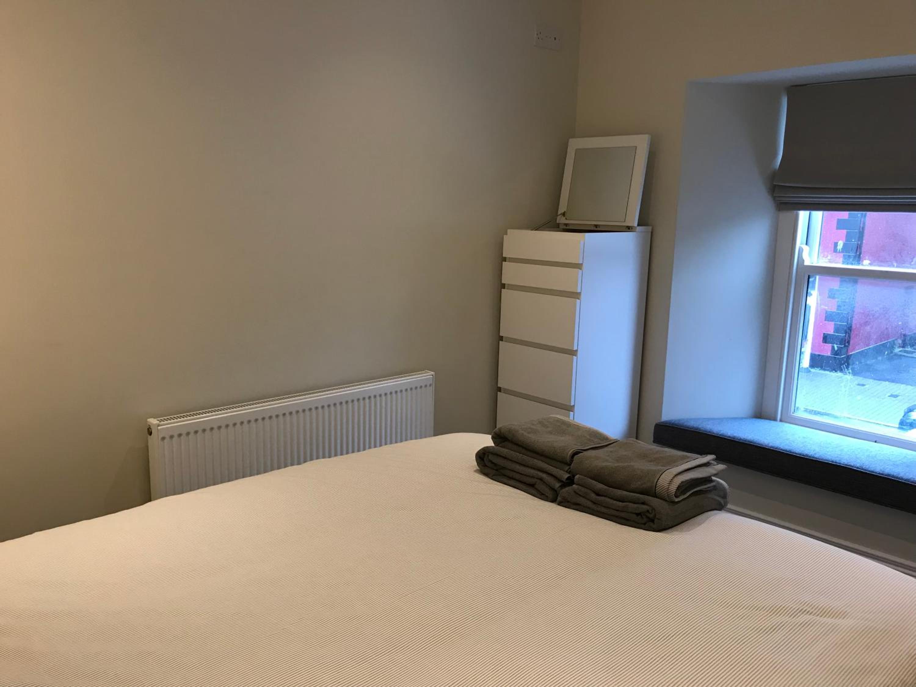 Bush House Accommodation - The Courthouse Apartment view 5