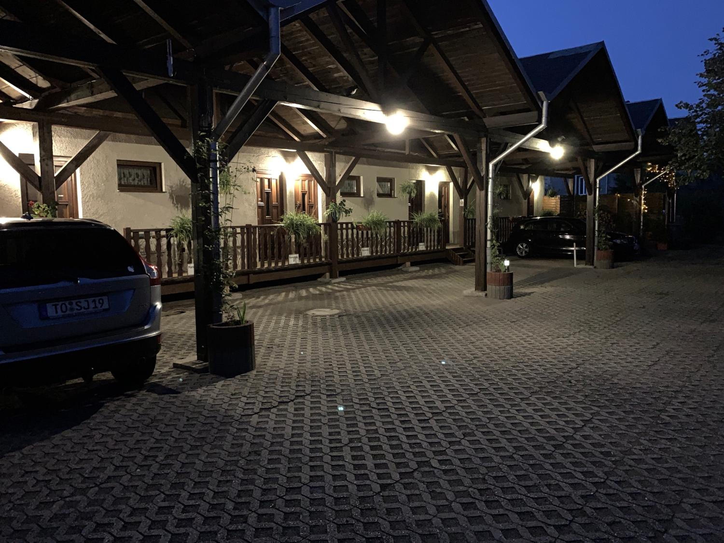 Photo 43