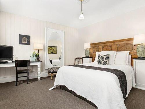 Captains Retreat Apartments and Cottages