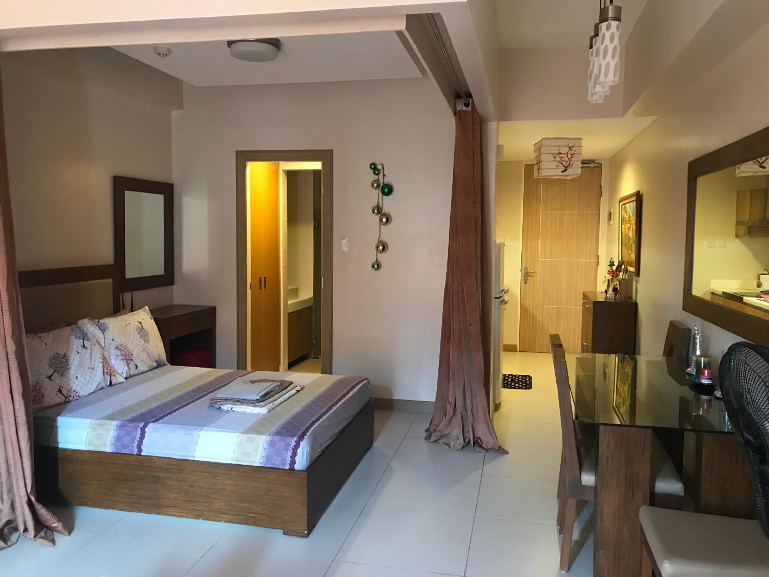 Creys condo at Pico de Loro Cove