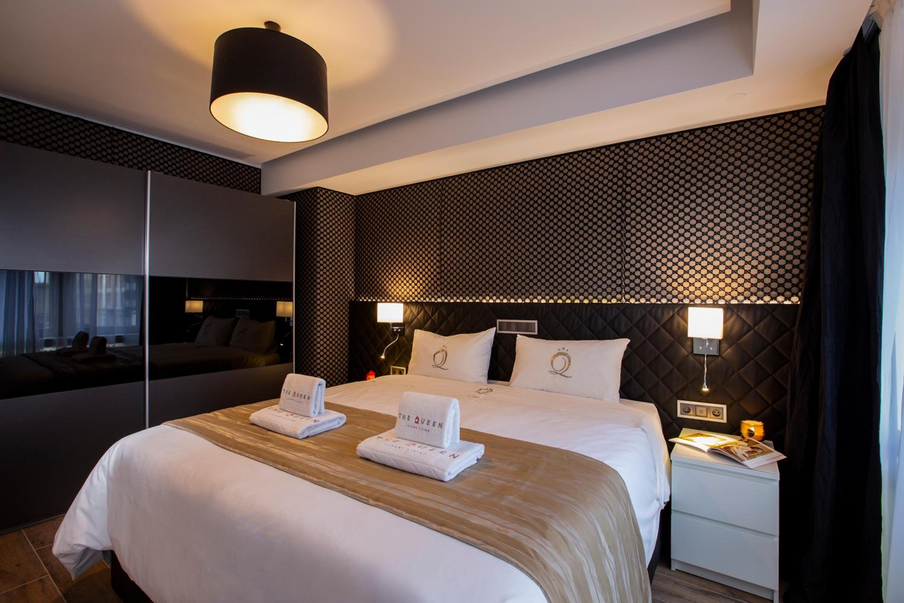 The Queen Luxury Apartments - Villa Carlotta