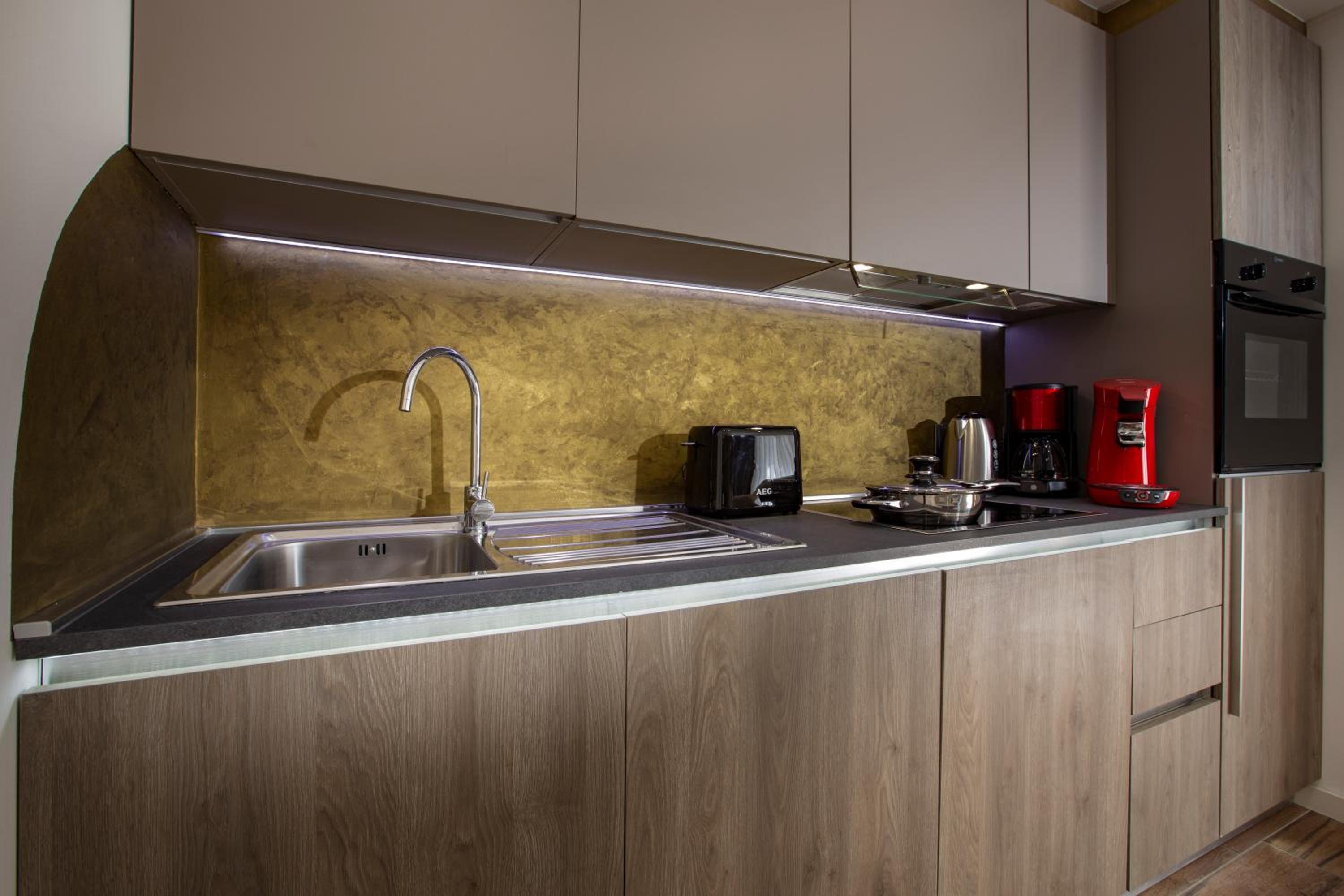 The Queen Luxury Apartments - Villa Carlotta