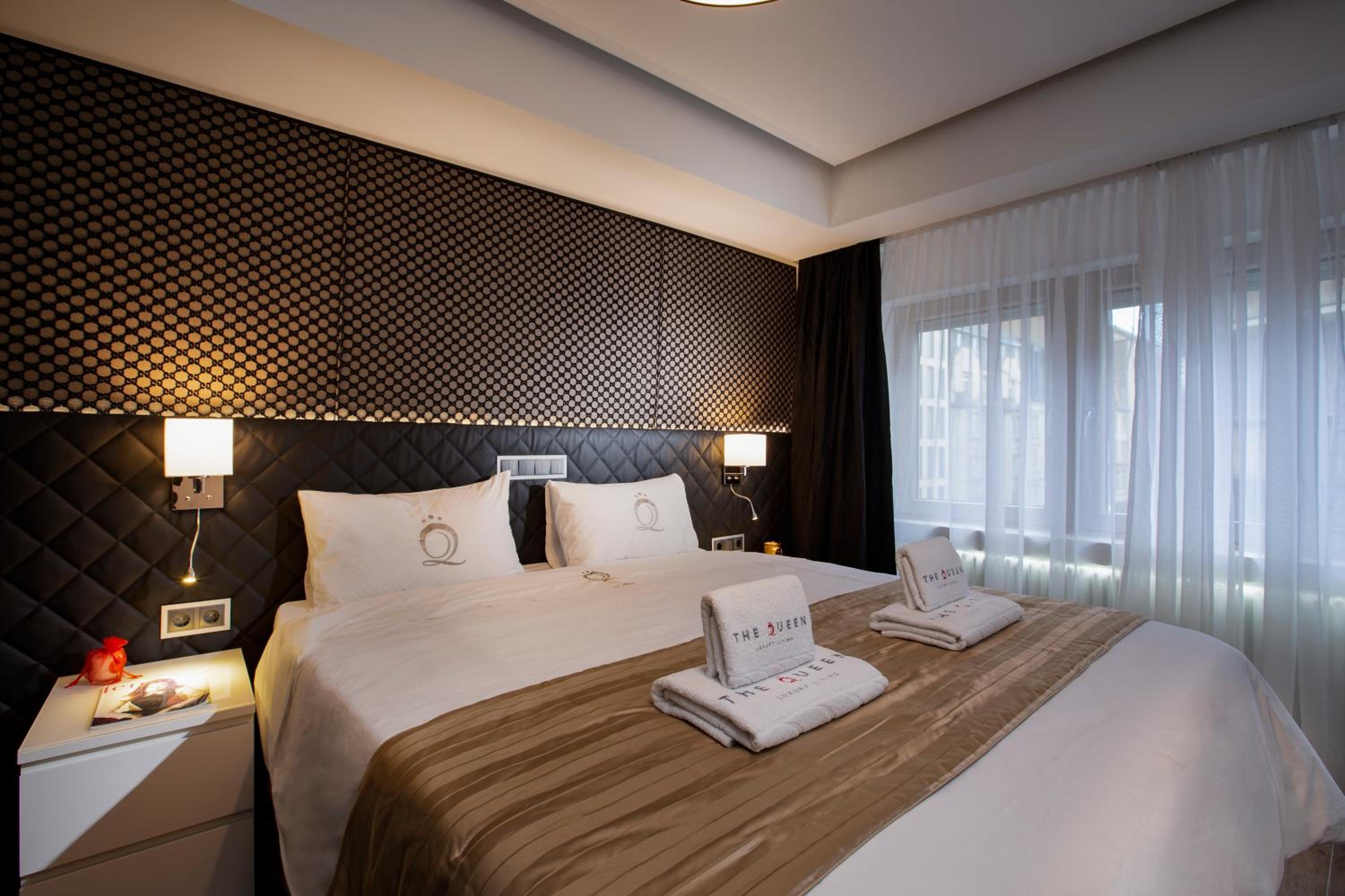 The Queen Luxury Apartments - Villa Carlotta