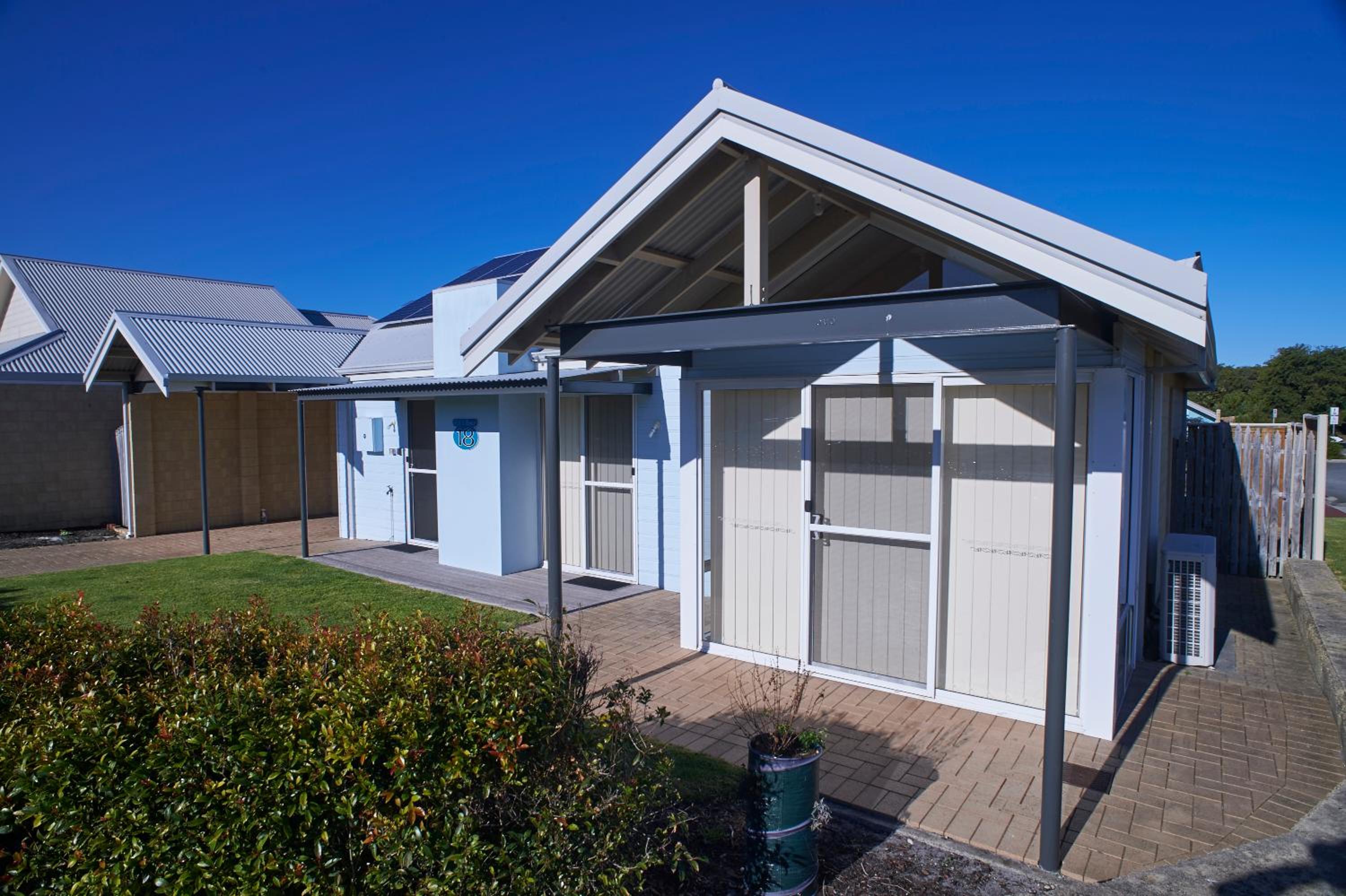 Albany Vacations - Golf and Beach Retreat - Property Image 2