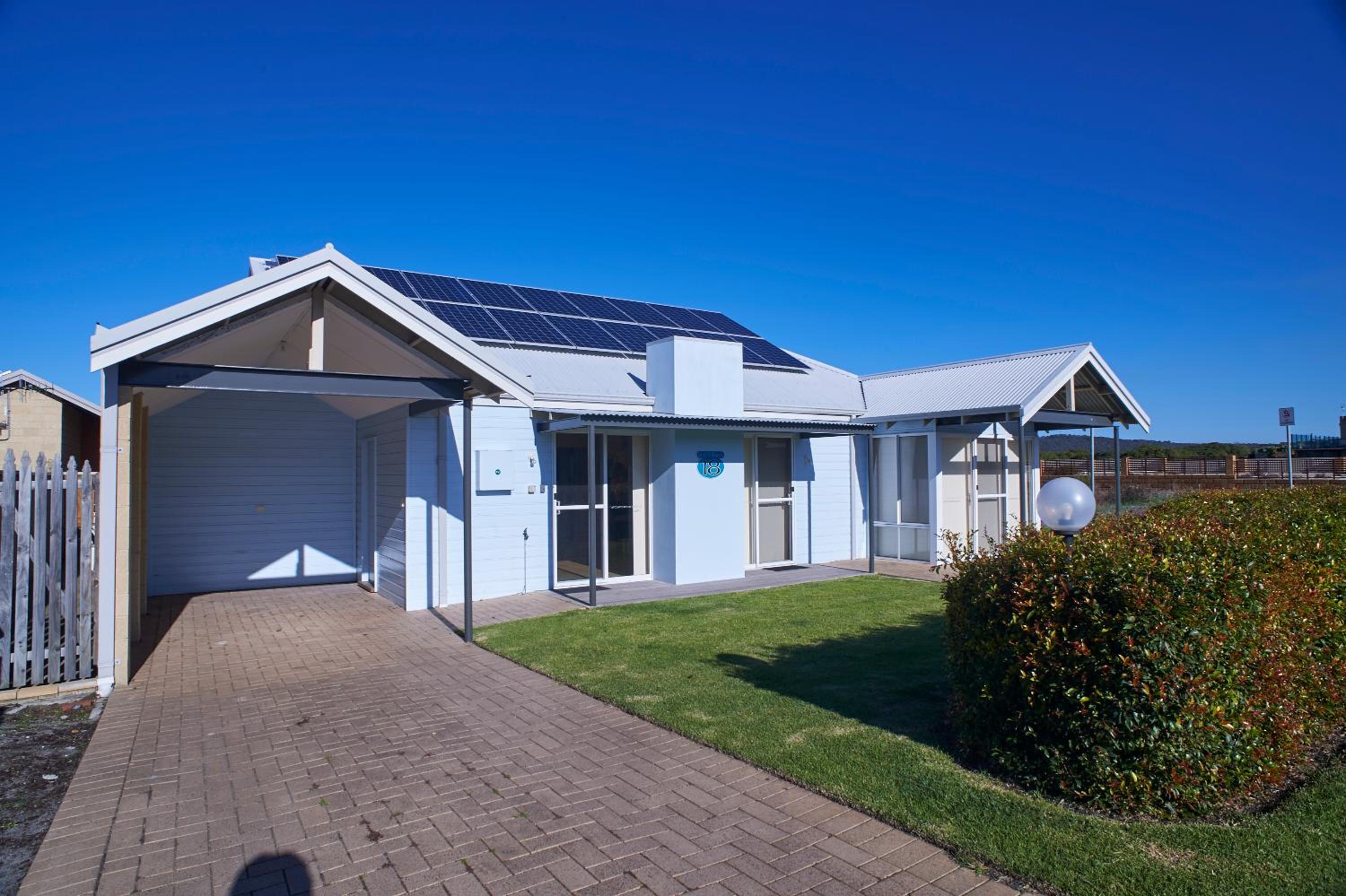 Albany Vacations - Golf and Beach Retreat - Property Image 1