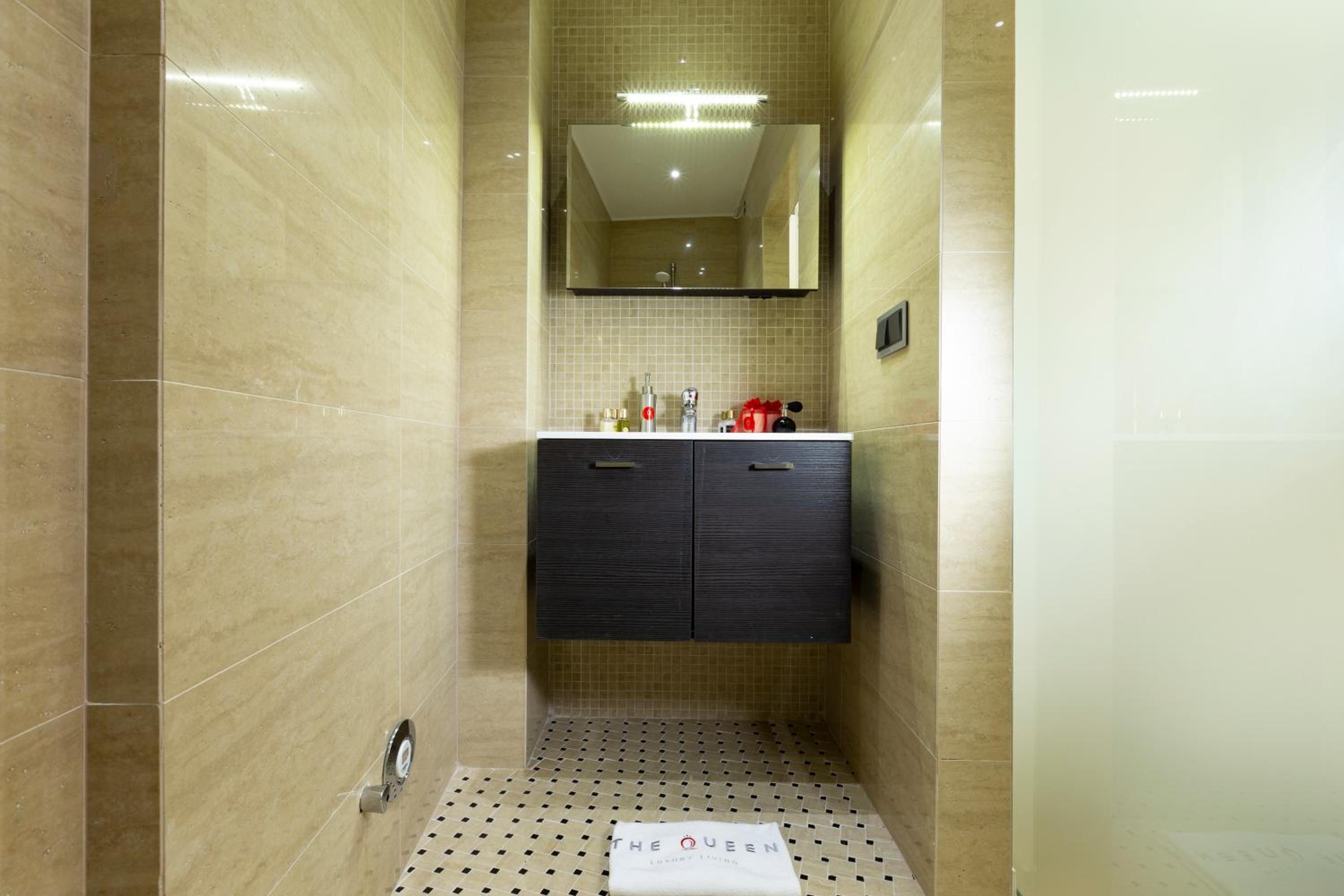 The Queen Luxury Apartments - Villa Carlotta
