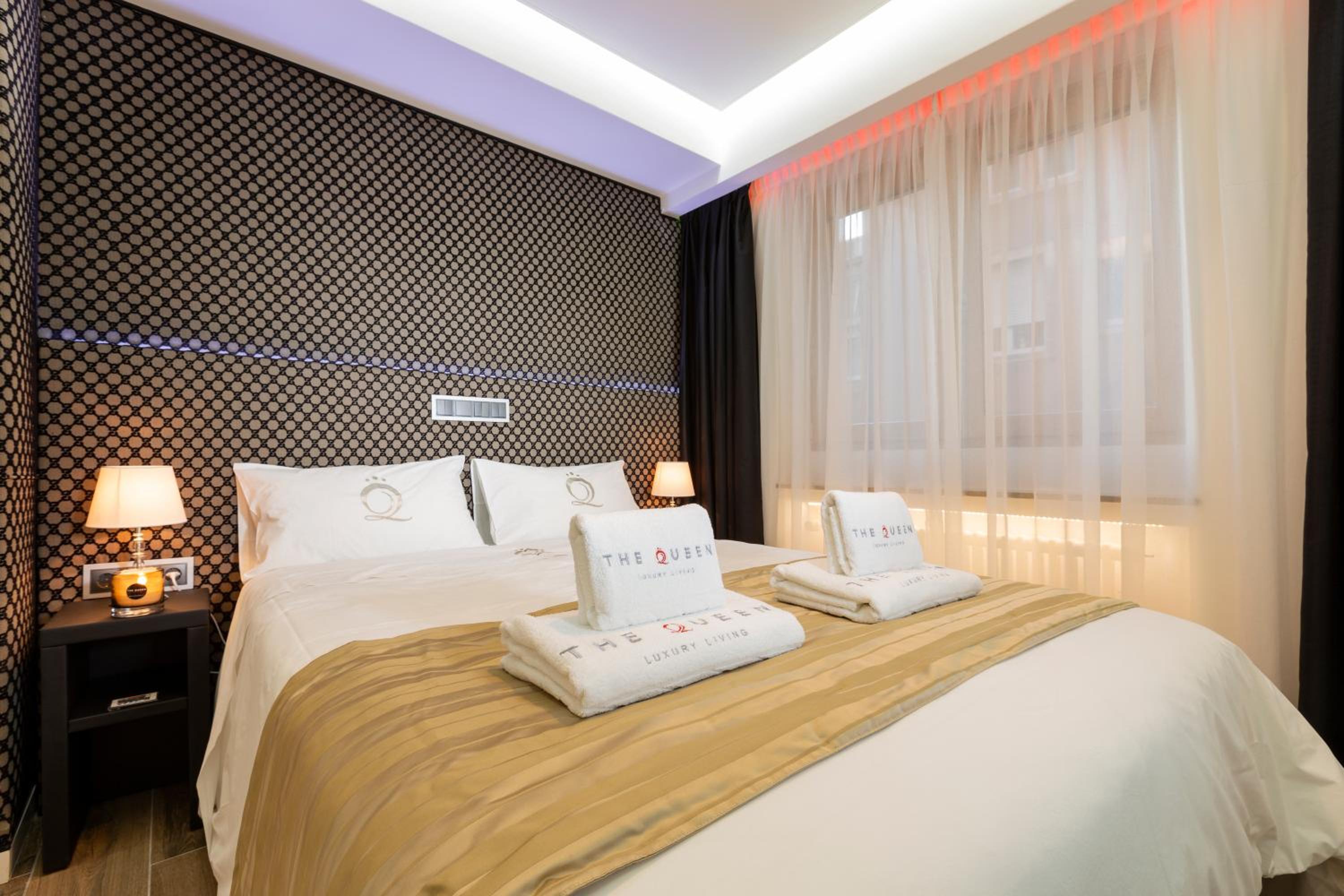 The Queen Luxury Apartments - Villa Carlotta