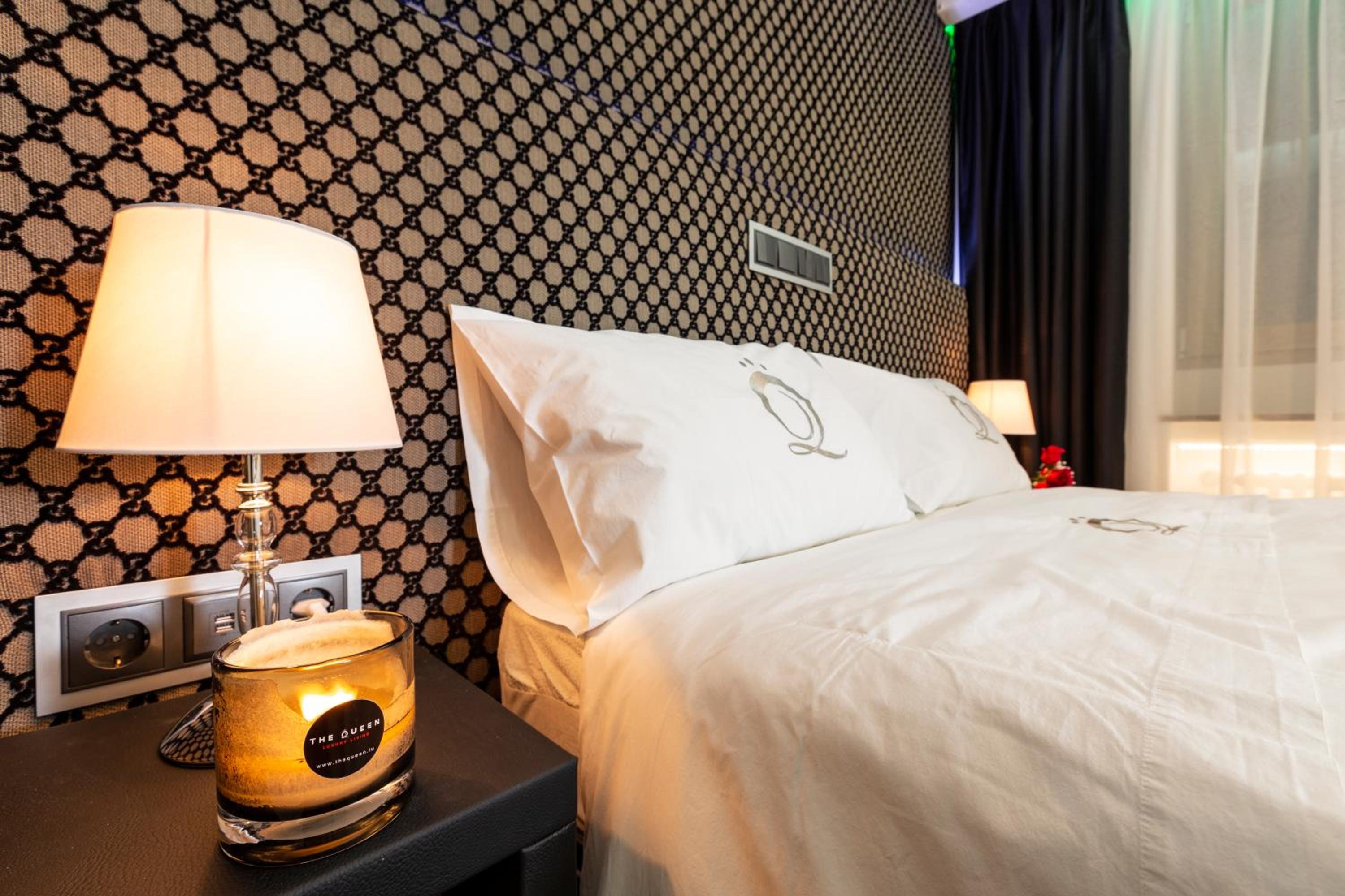 The Queen Luxury Apartments - Villa Carlotta