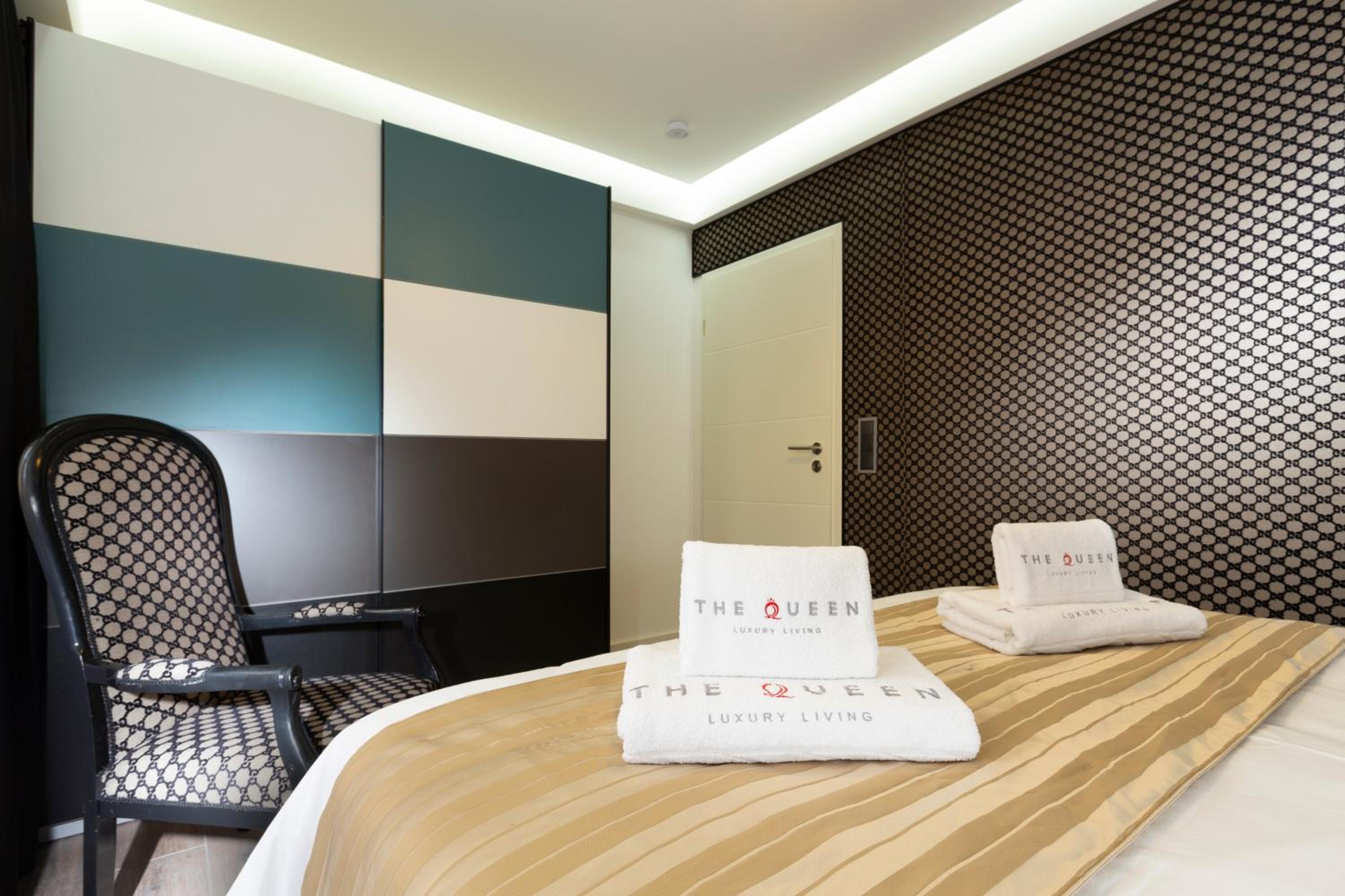 The Queen Luxury Apartments - Villa Carlotta