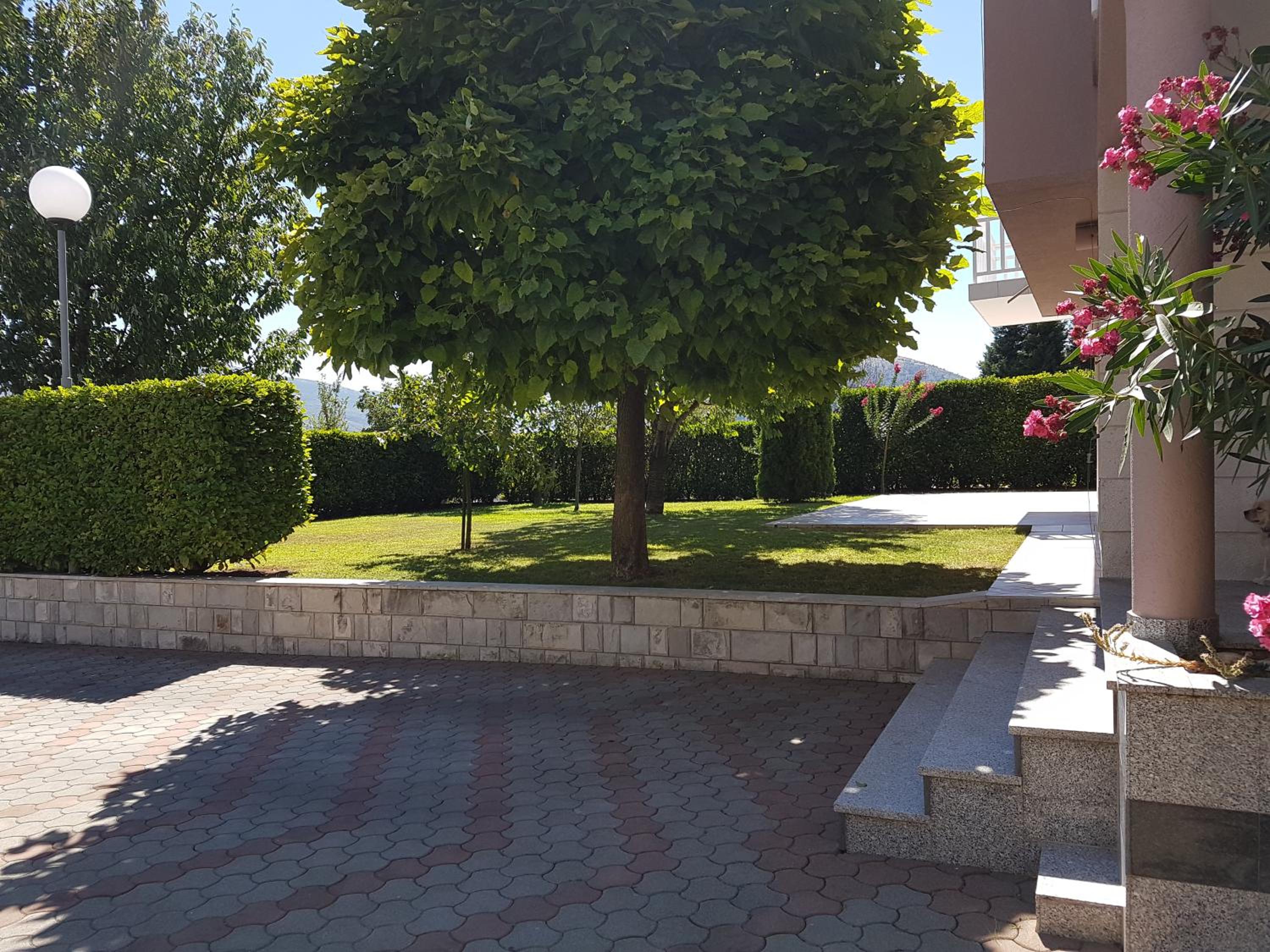 Luxury Villa Nevena Pool&Jacuzzi view 3