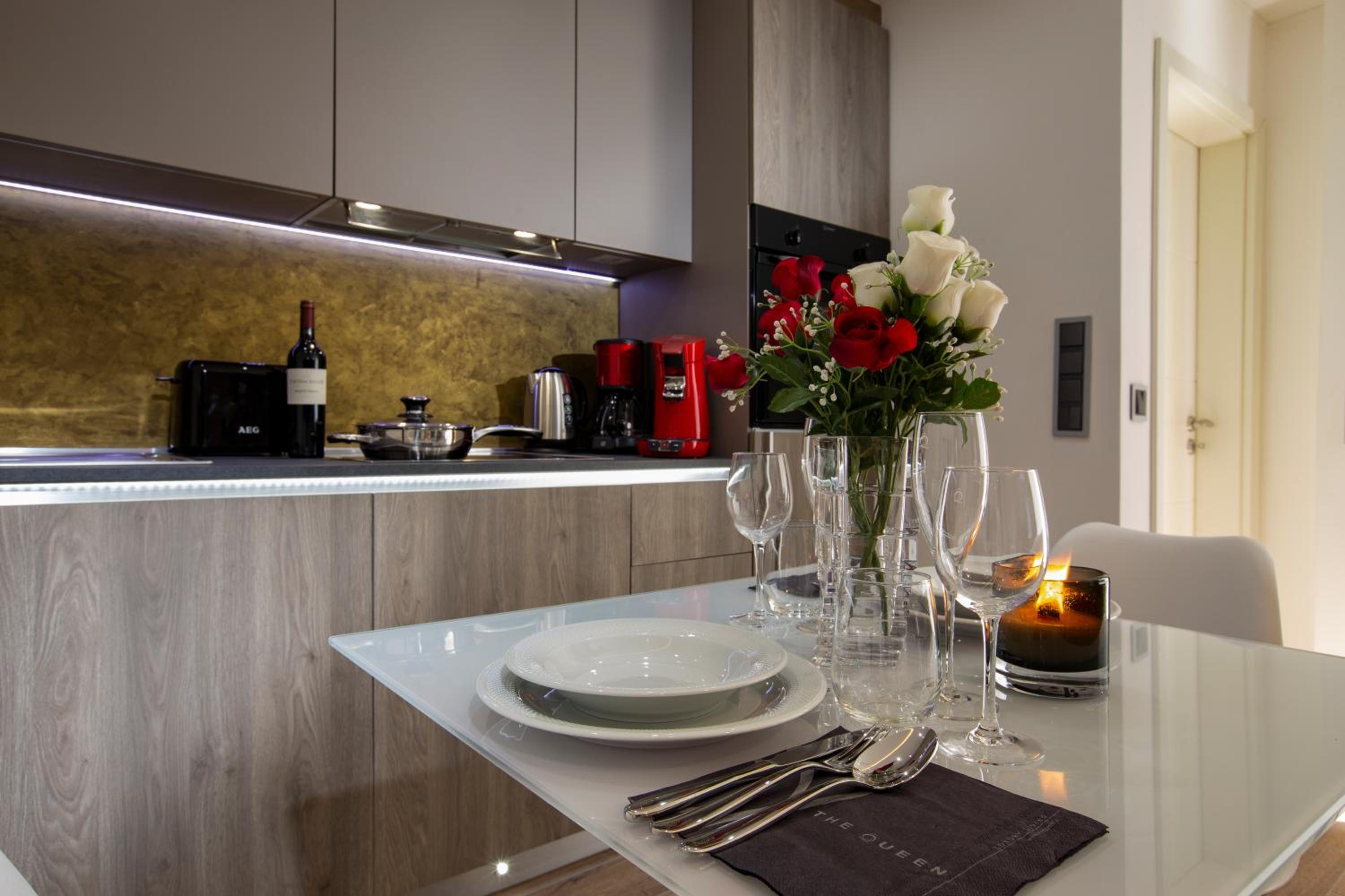 The Queen Luxury Apartments - Villa Carlotta