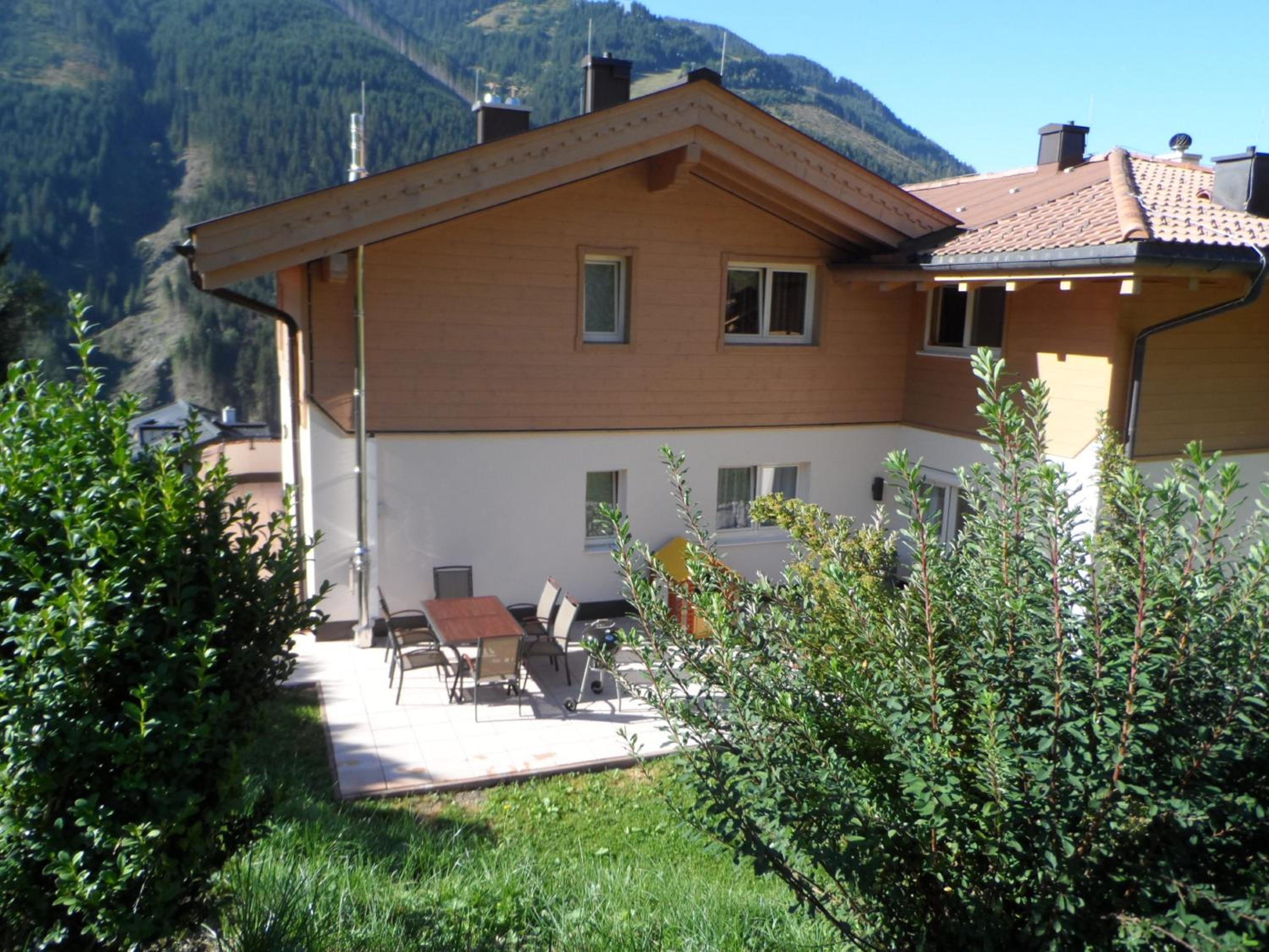 Appartementhaus Casamarai - Joker card included in summer