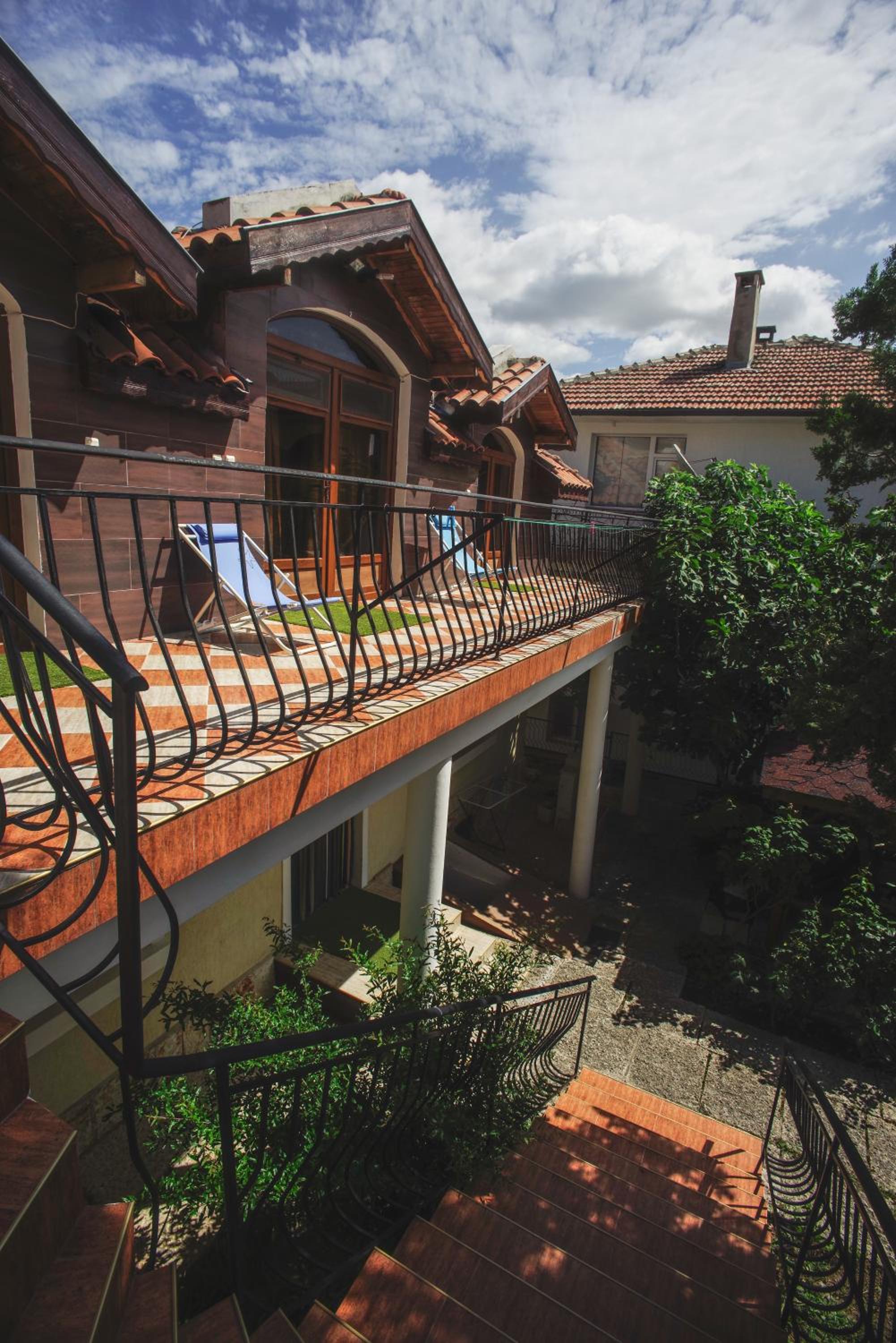 Guest House Yoanna