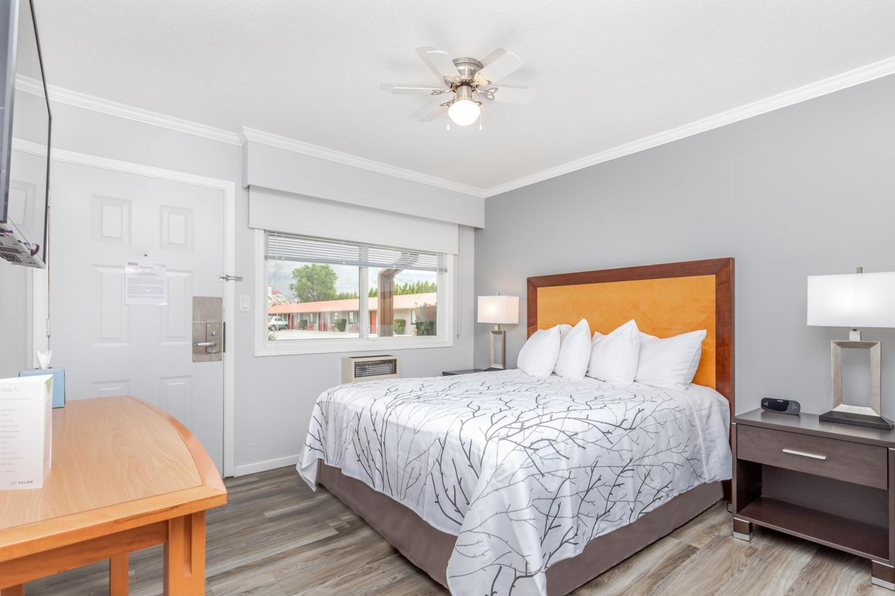Westridge Motor Inn