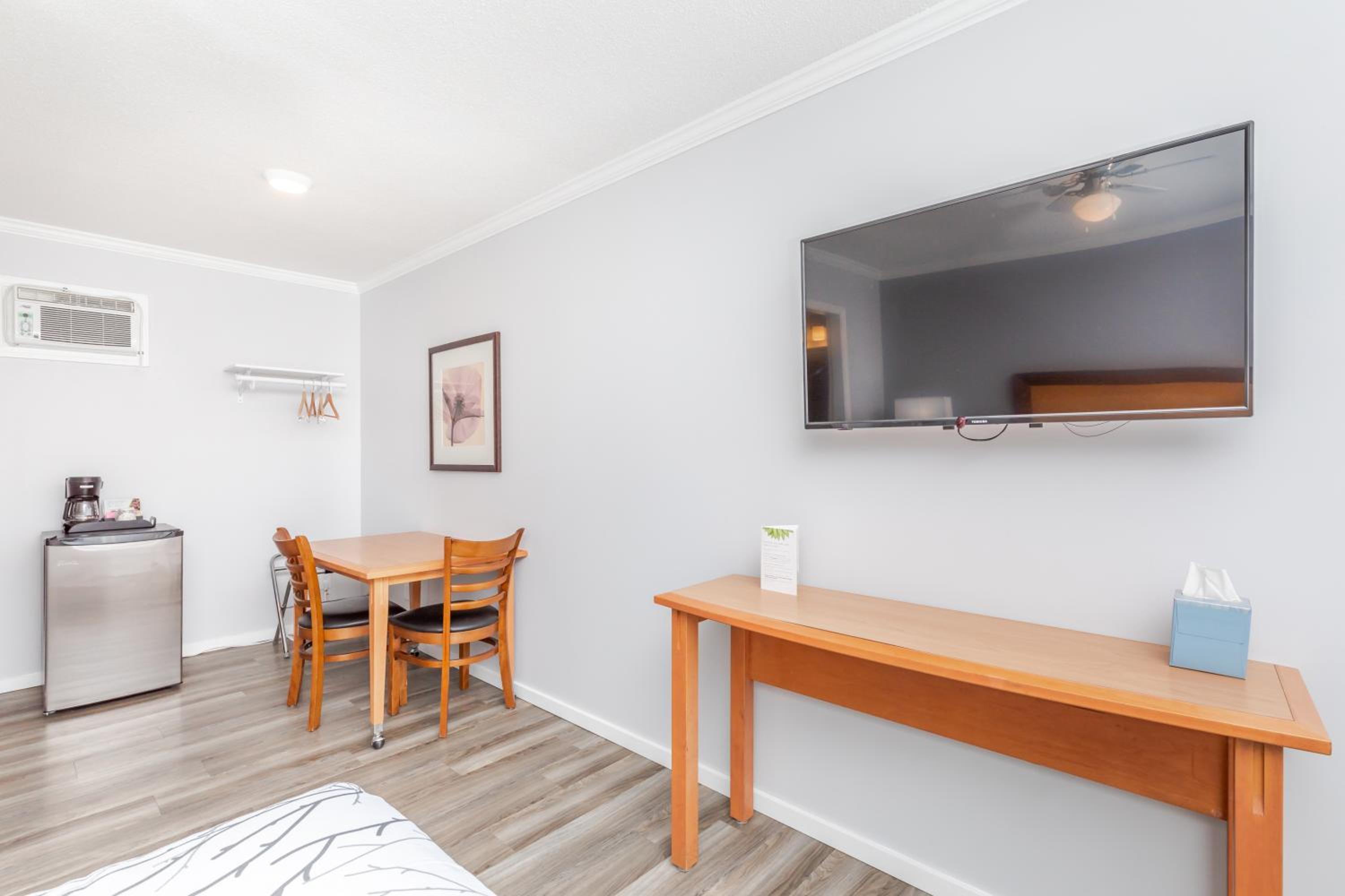 Westridge Motor Inn