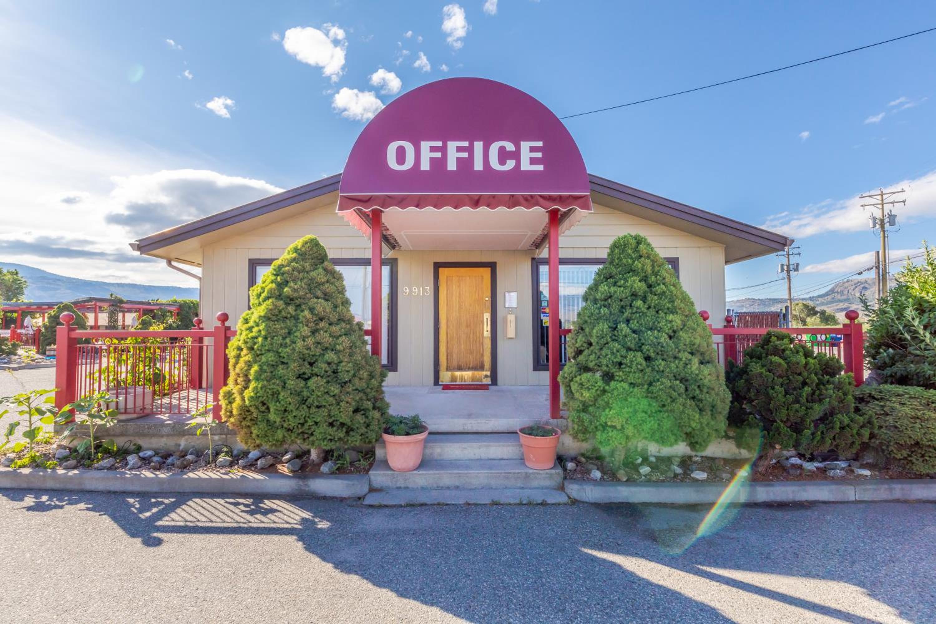Westridge Motor Inn