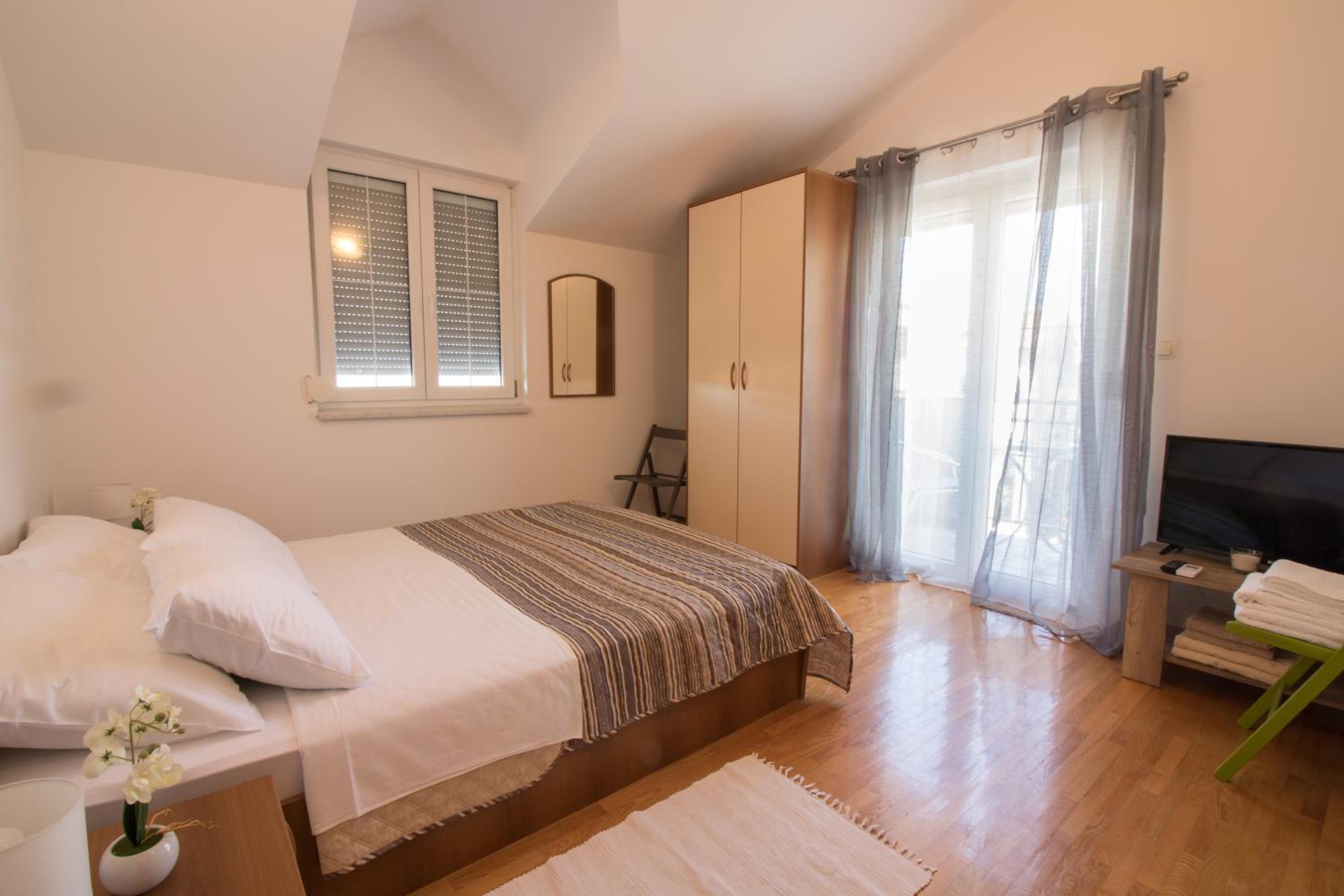 Apartments Luna