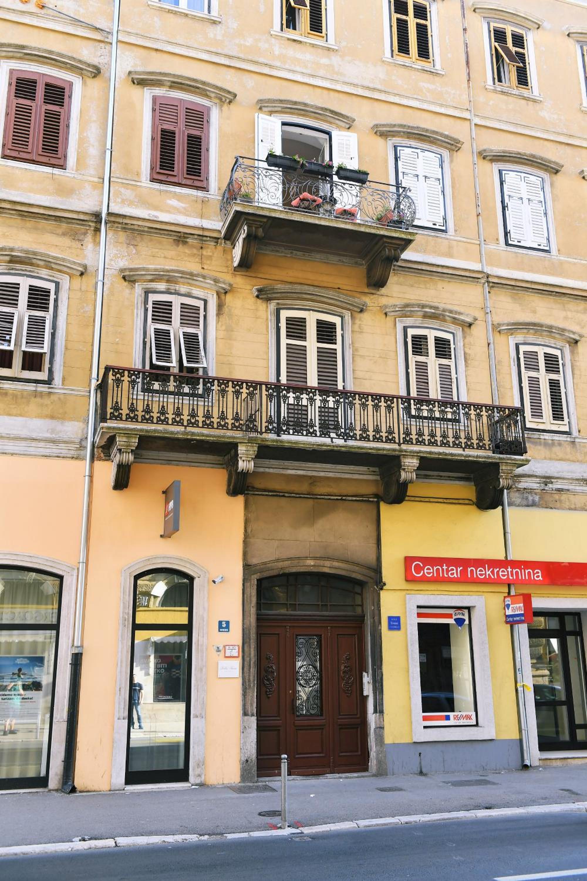 Hotel Vitopolis 1&2 - Image 1