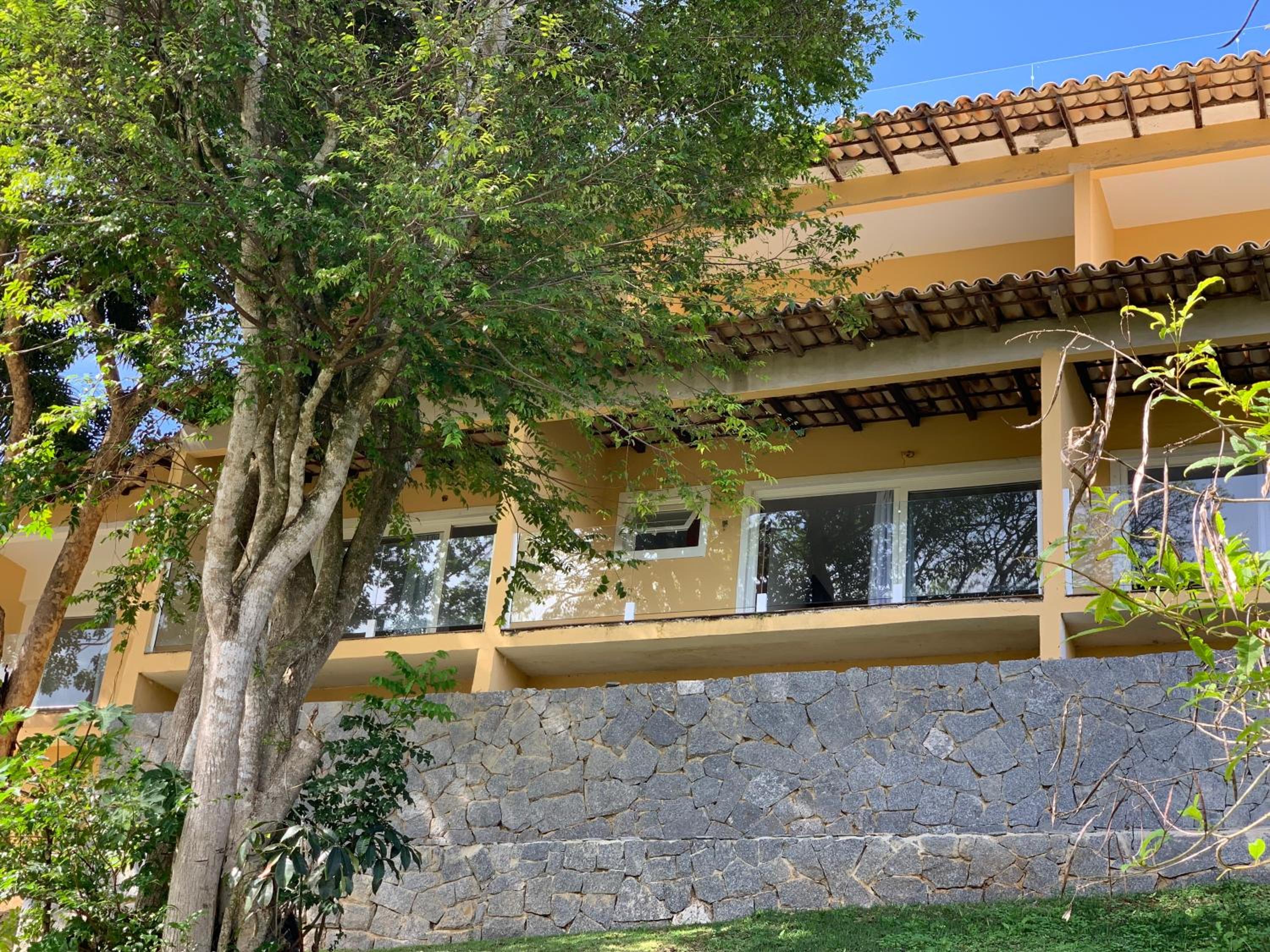 Praia da Ferradurinha Guest House