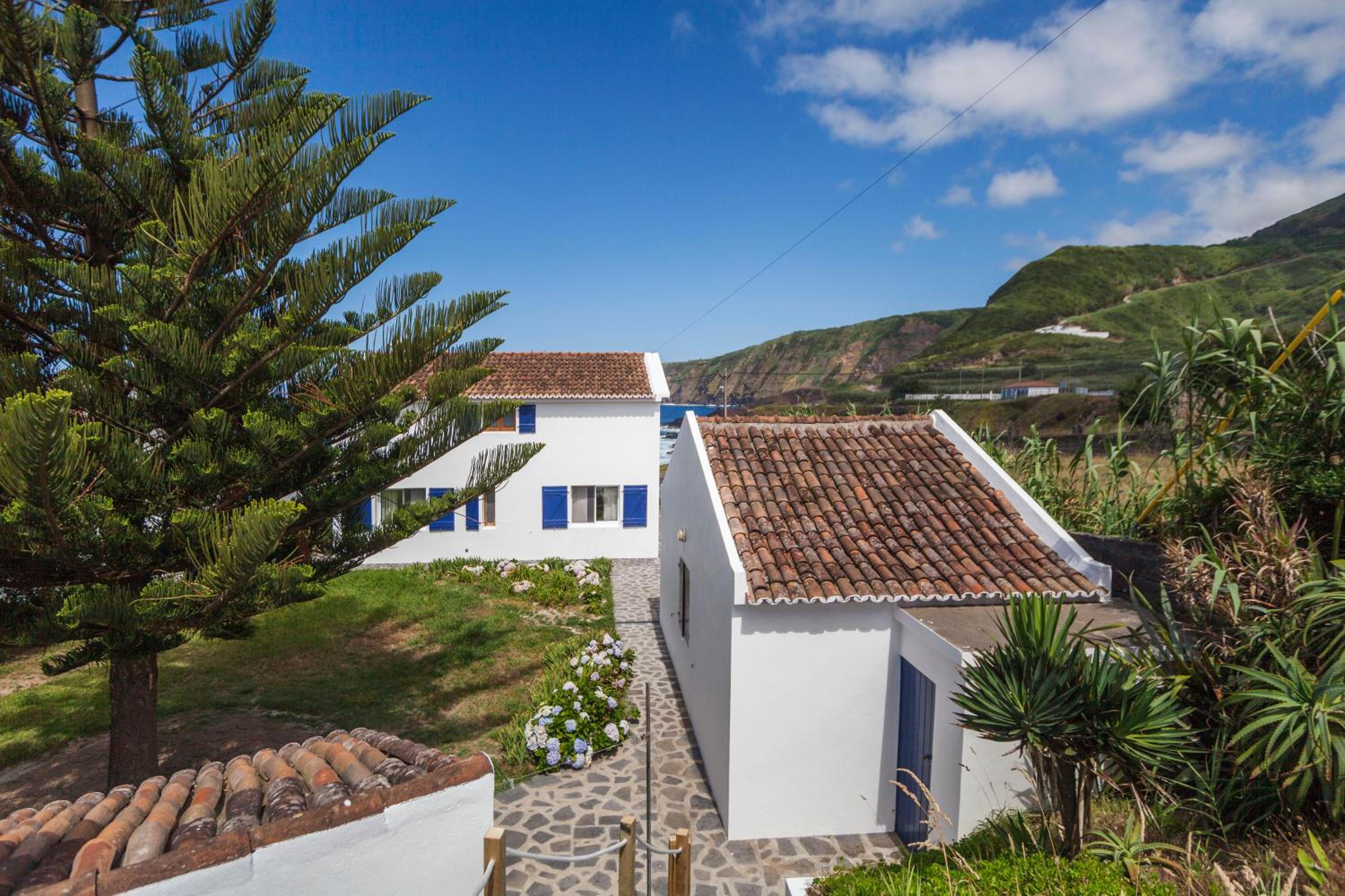 Unforgettable Ocean Views-Spacious Seaside Villa view 3