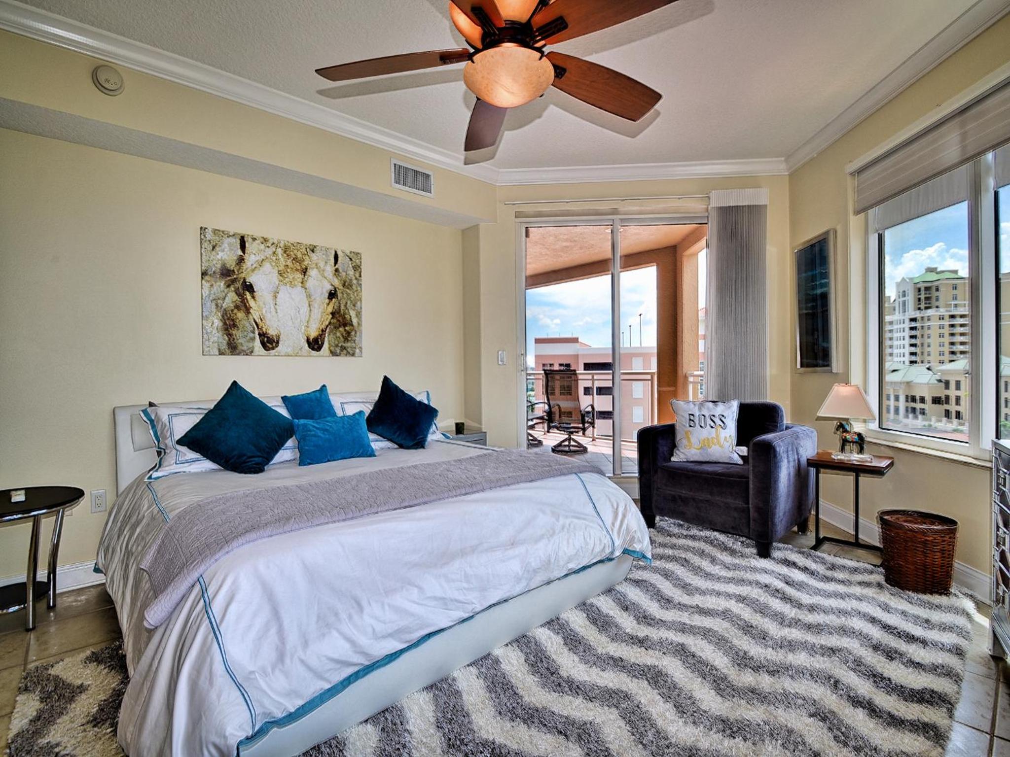Belle Harbor 701W Luxury Condo with Panoramic Water View. 23088 view 2