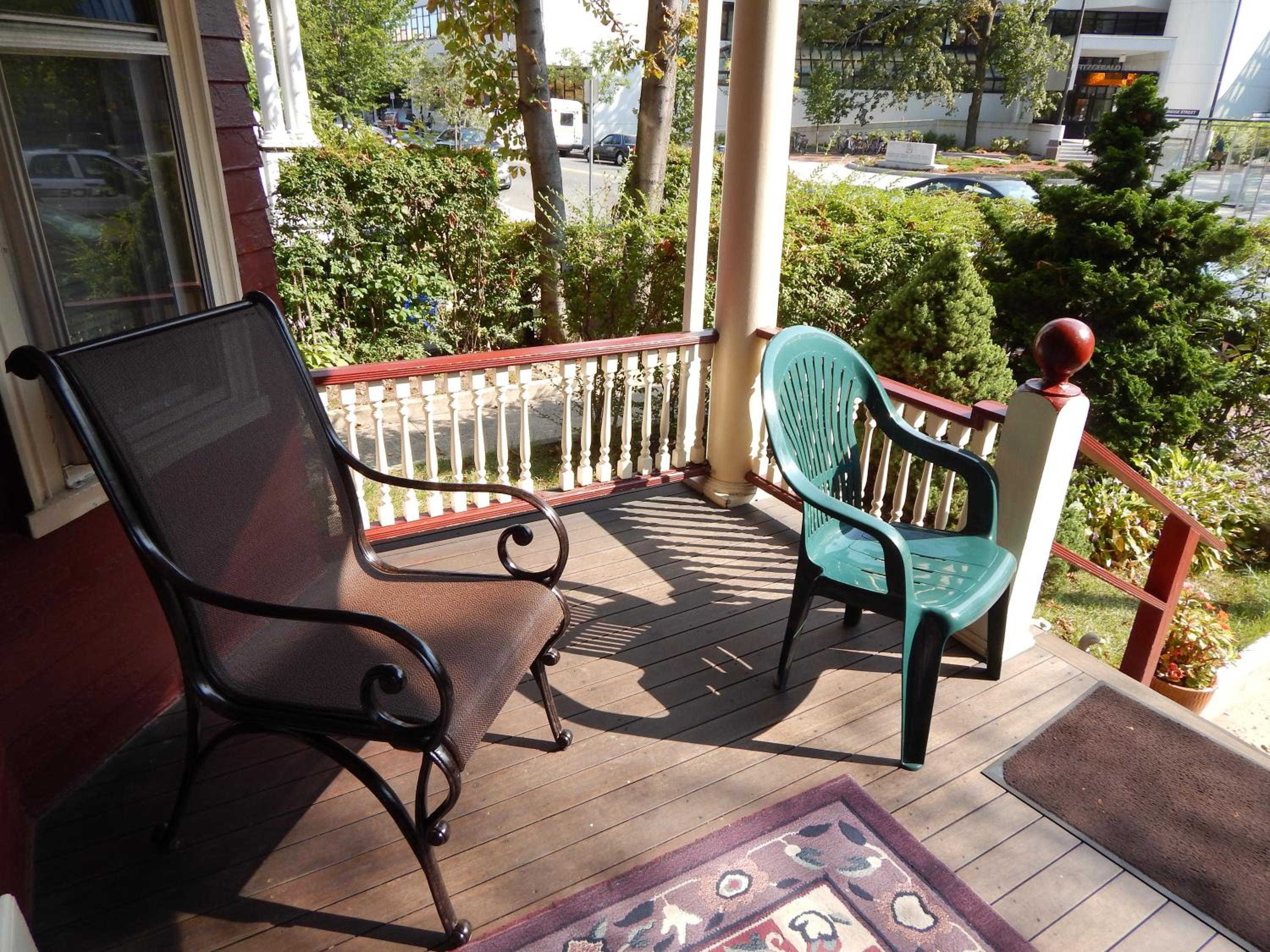 A Friendly Inn at Harvard view 3