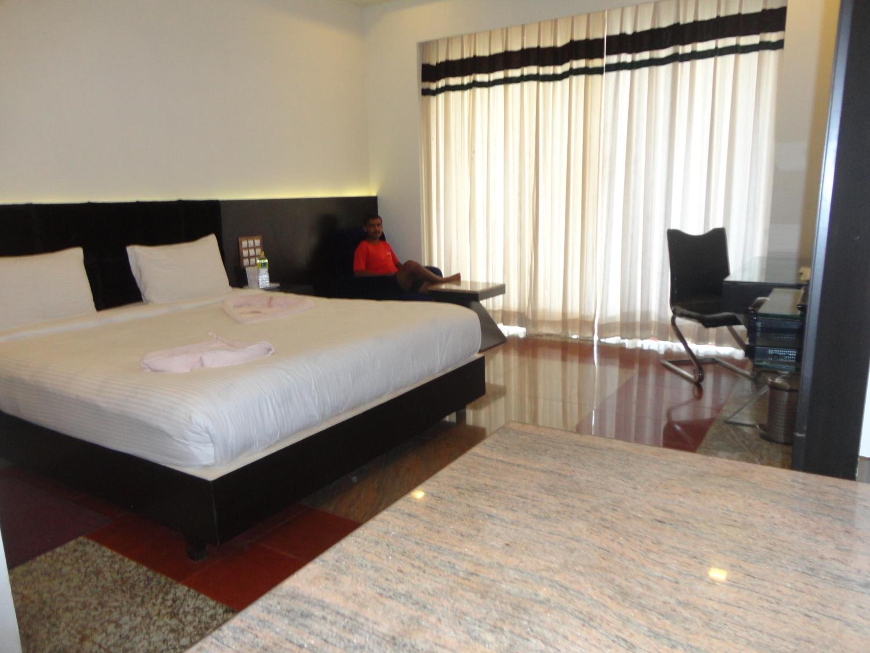 Kudle Beach View Resort And Spa Gokarna