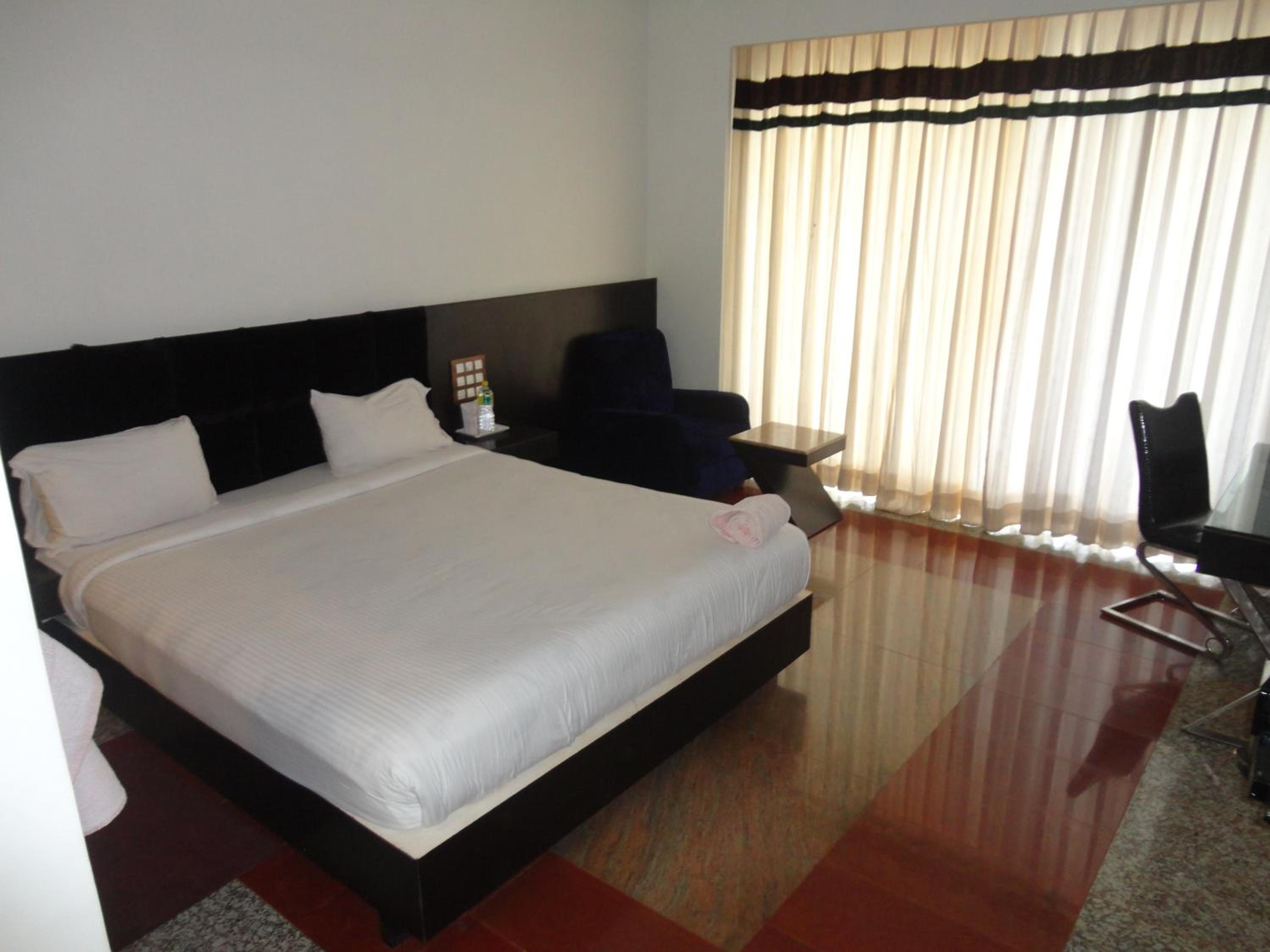 Kudle Beach View Resort And Spa Gokarna