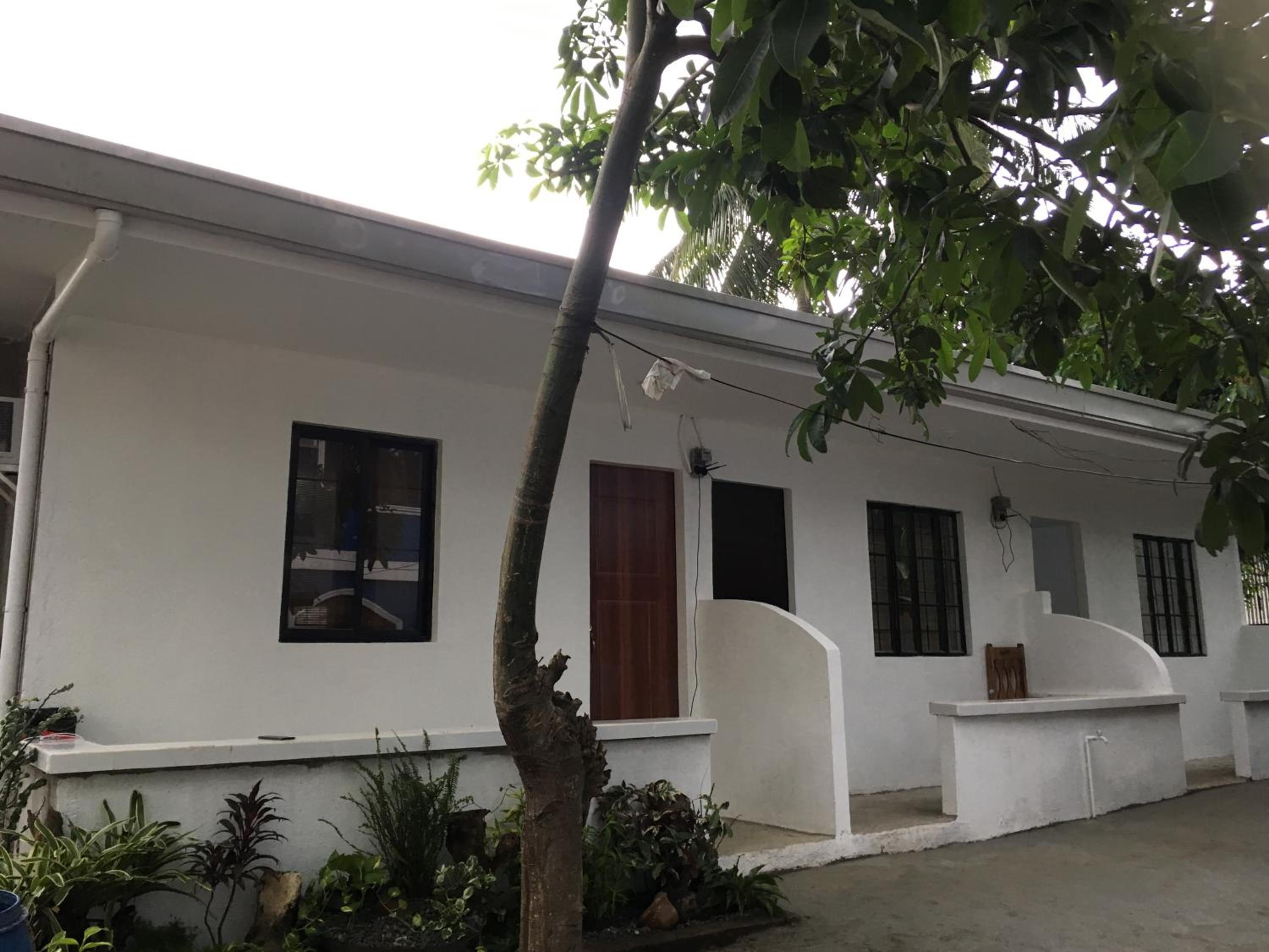 Budget Rooms in Silang Near Tagaytay view 2