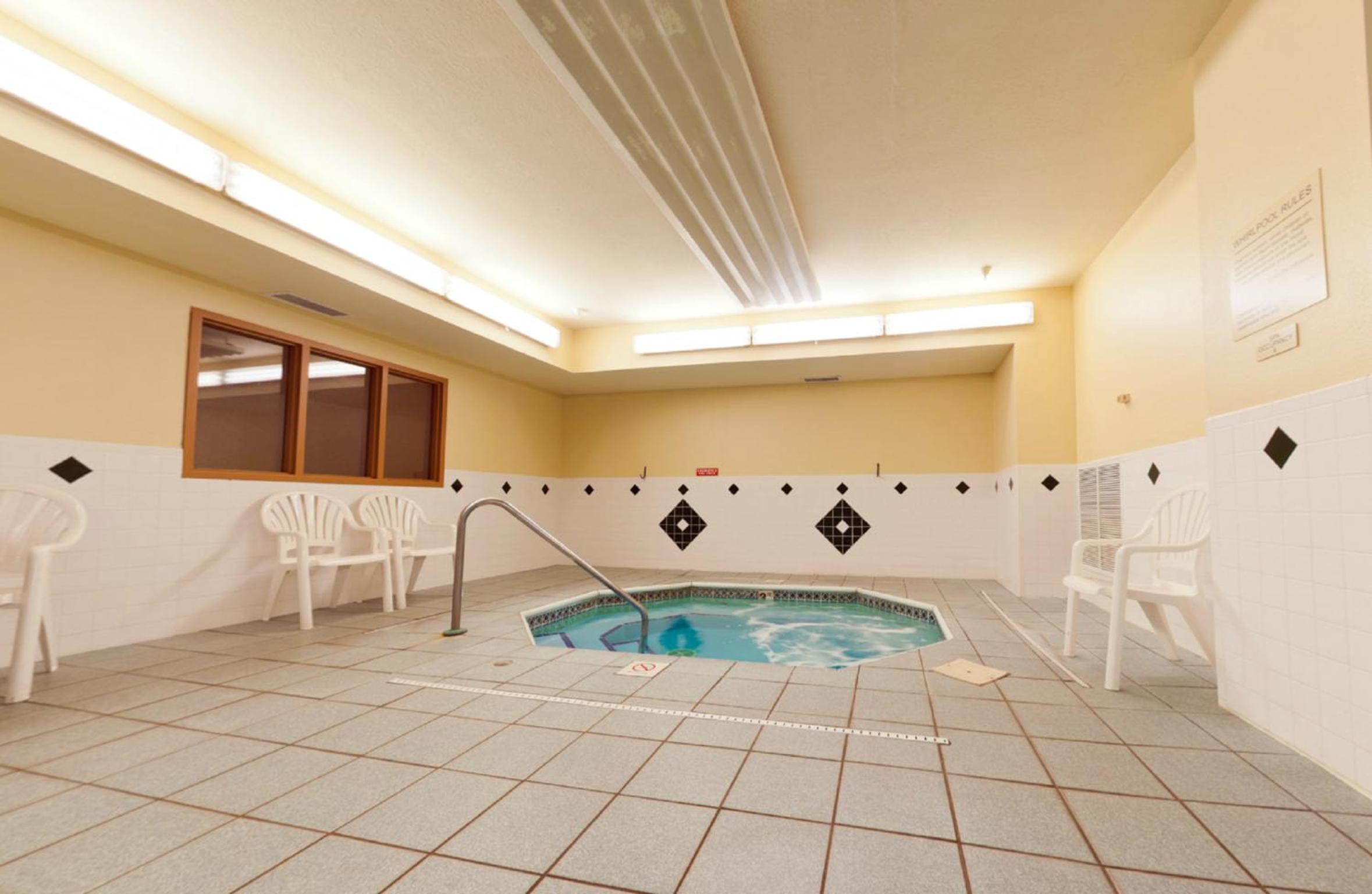 Galesburg Vacations - AmericInn by Wyndham, Galesburg, IL - Property Image 5