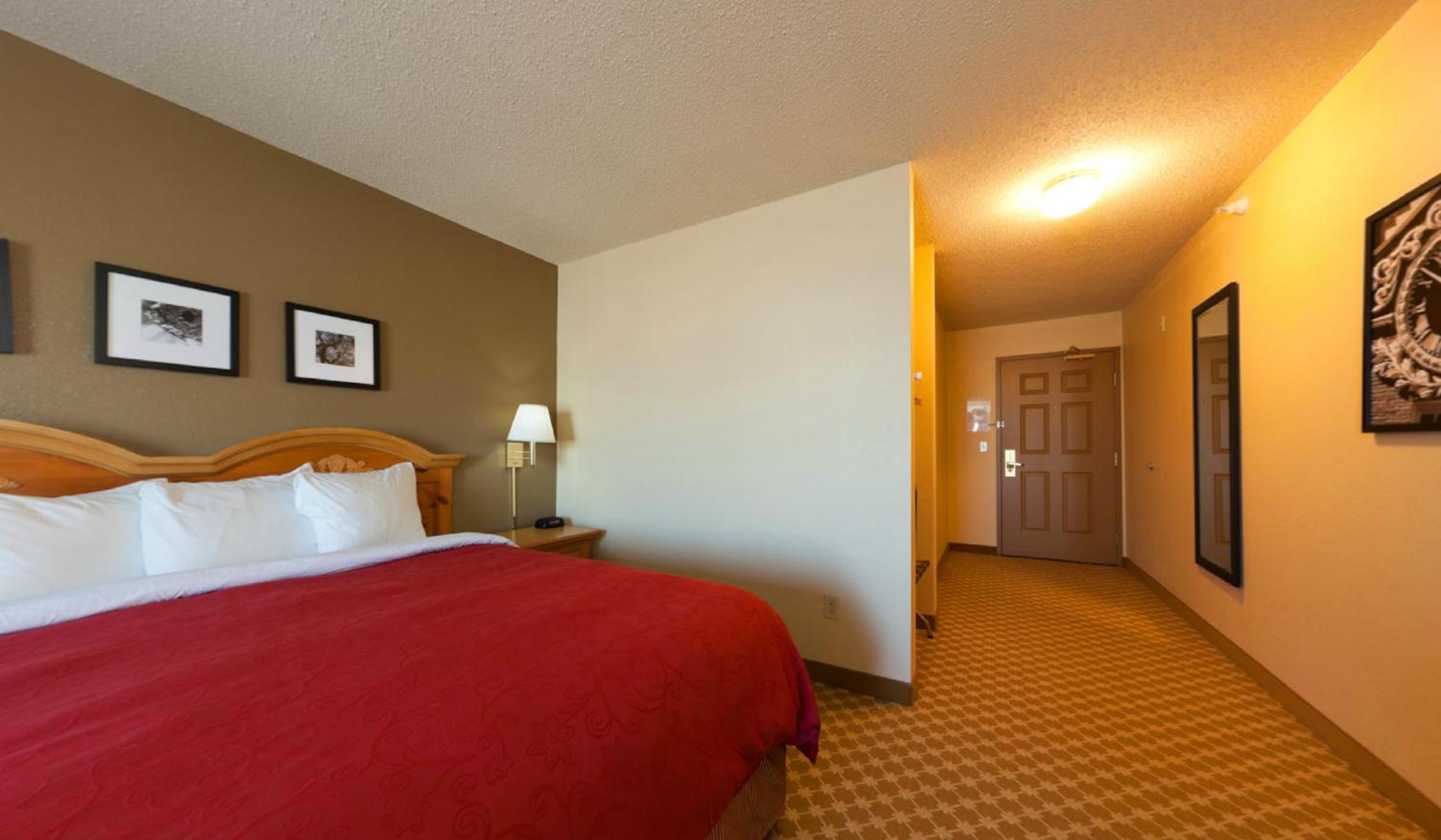 Galesburg Vacations - AmericInn by Wyndham, Galesburg, IL - Property Image 9
