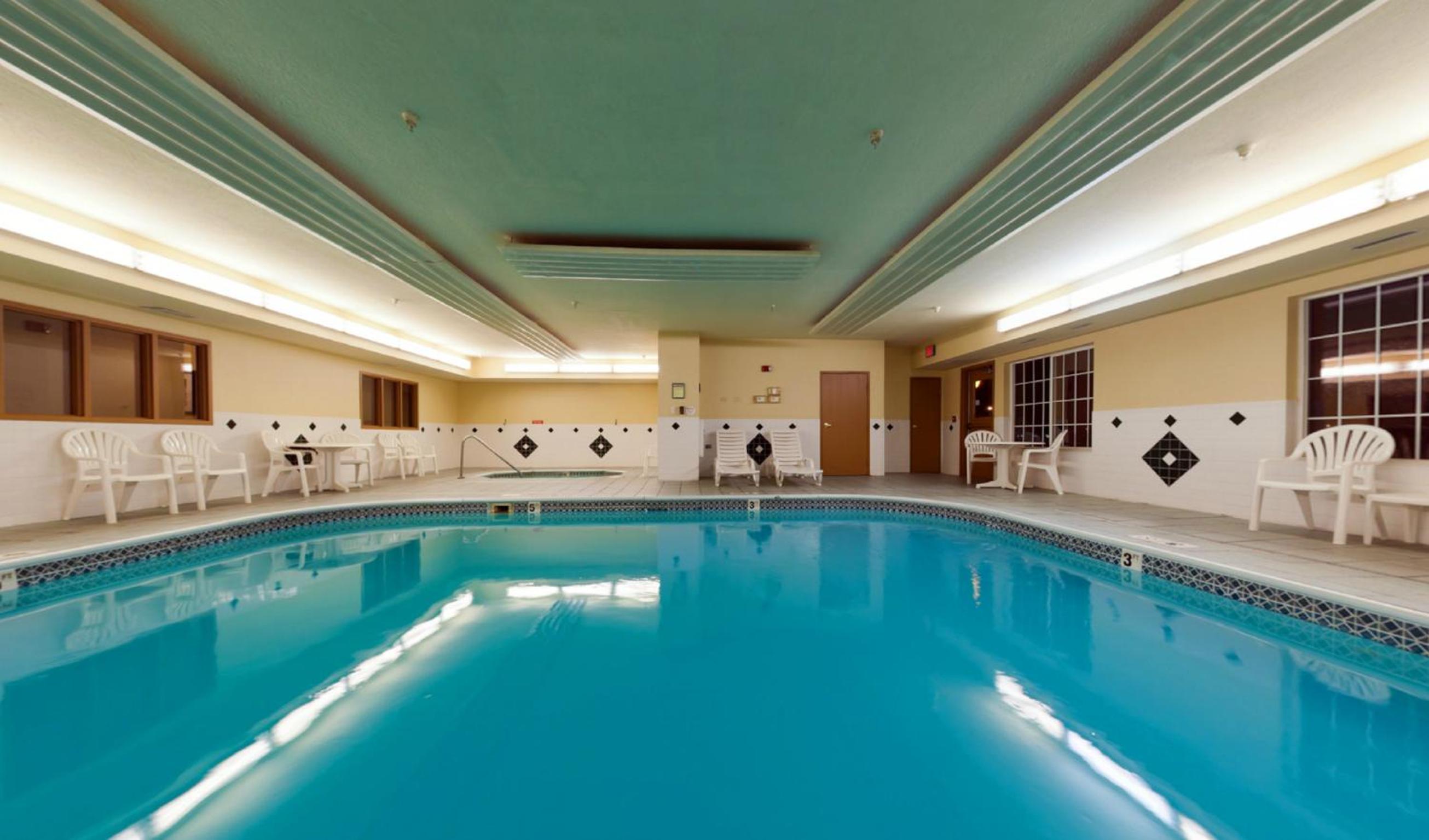 Galesburg Vacations - AmericInn by Wyndham, Galesburg, IL - Property Image 4
