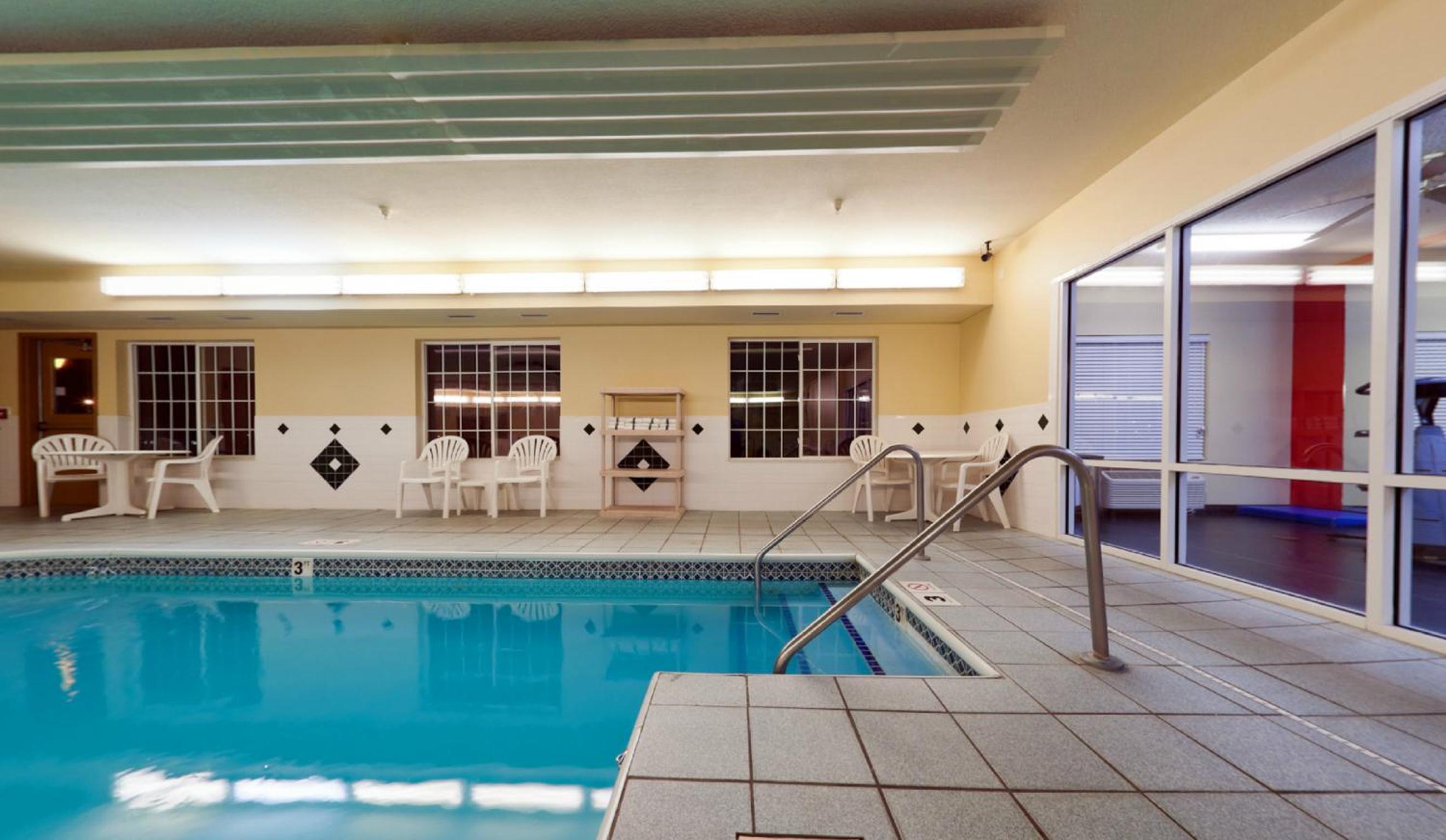 Galesburg Vacations - AmericInn by Wyndham, Galesburg, IL - Property Image 3