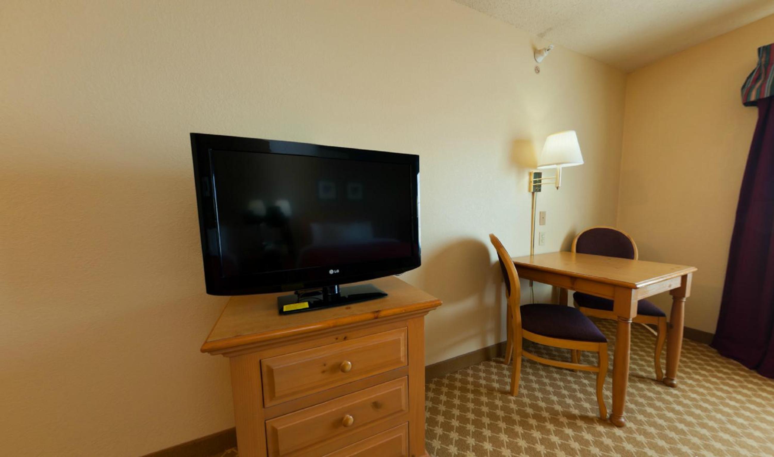 Galesburg Vacations - AmericInn by Wyndham, Galesburg, IL - Property Image 11