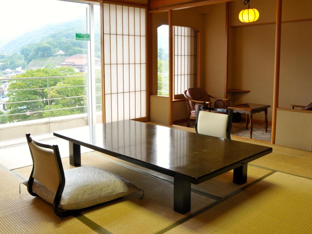 Zazan minakami