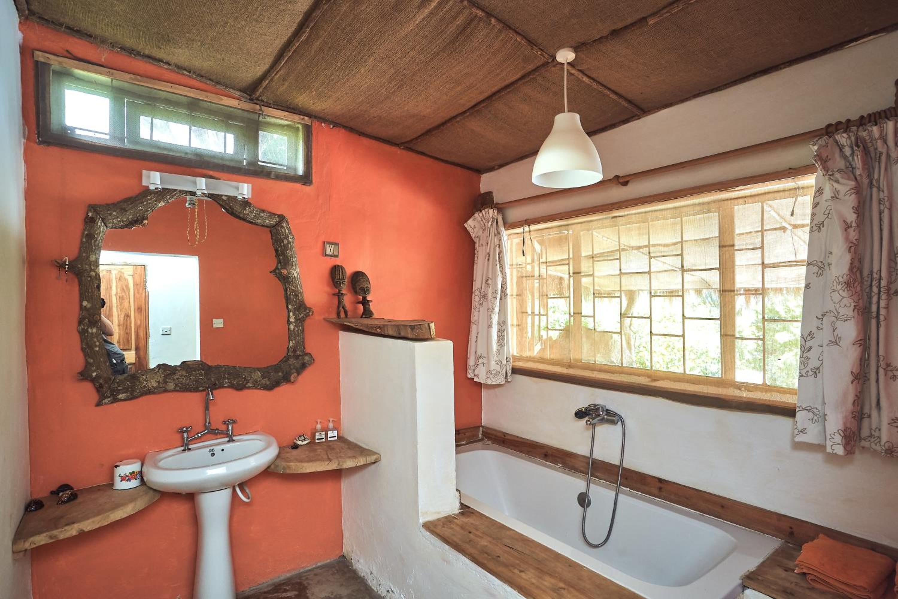 Hillside Retreat – Africa Amini Life