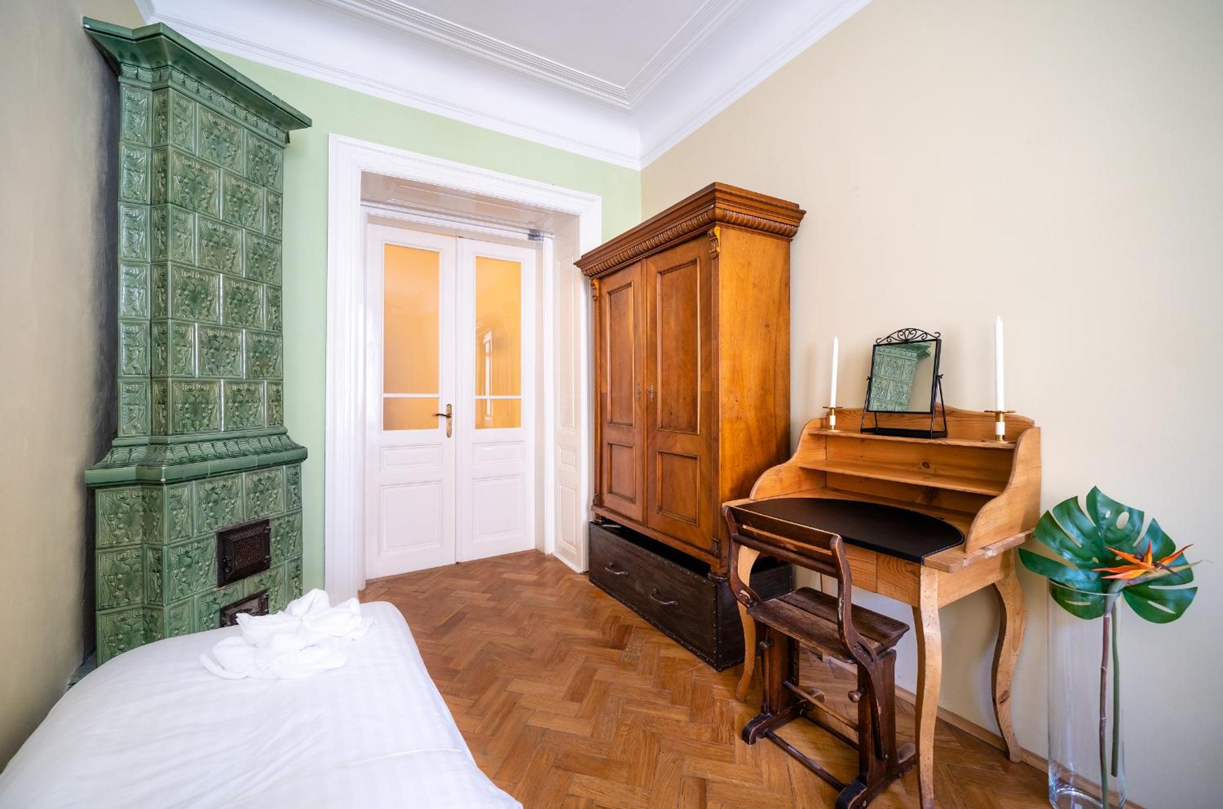 Luxurious Kafka family apt in Old Town