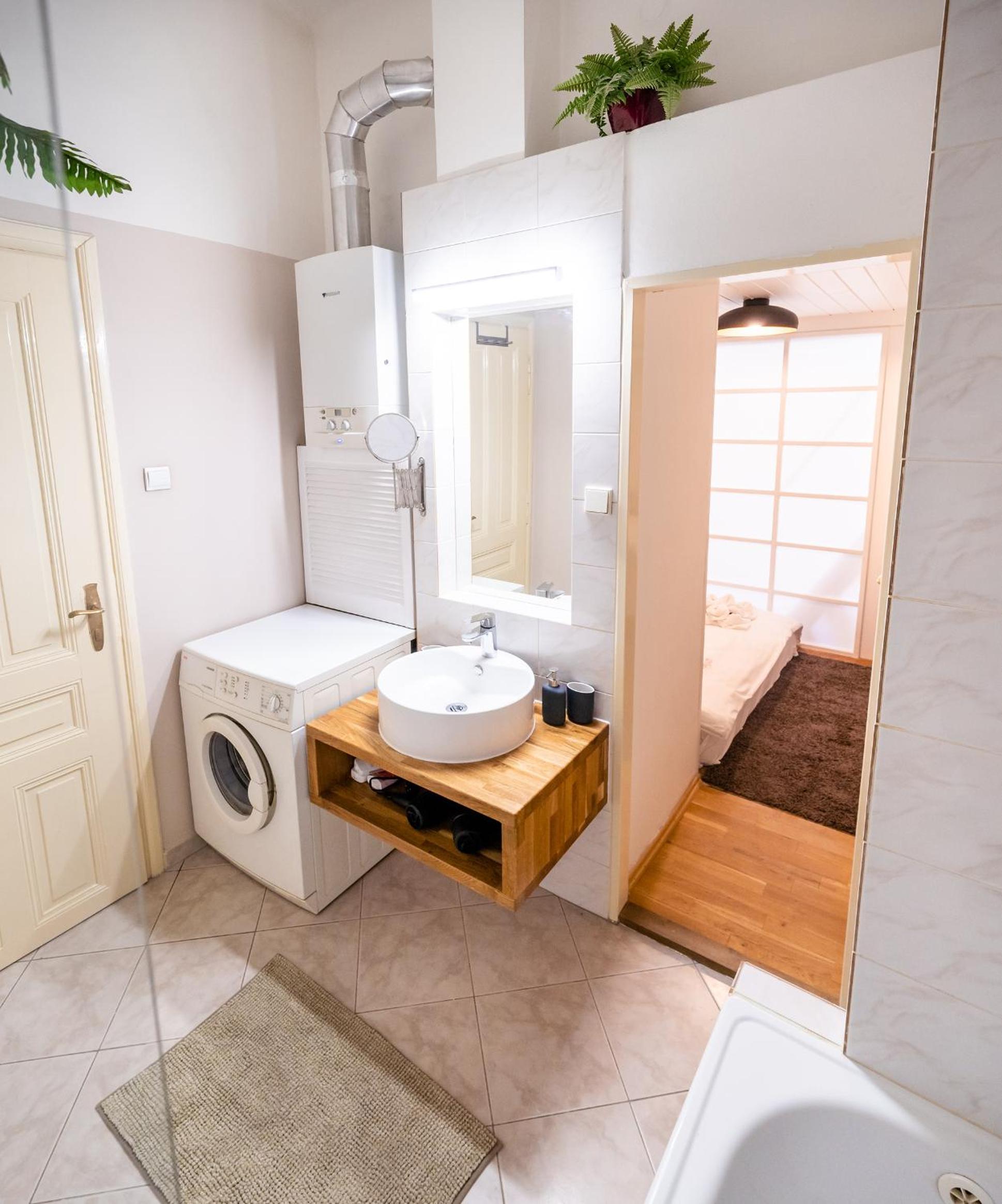 Luxurious Kafka family apt in Old Town