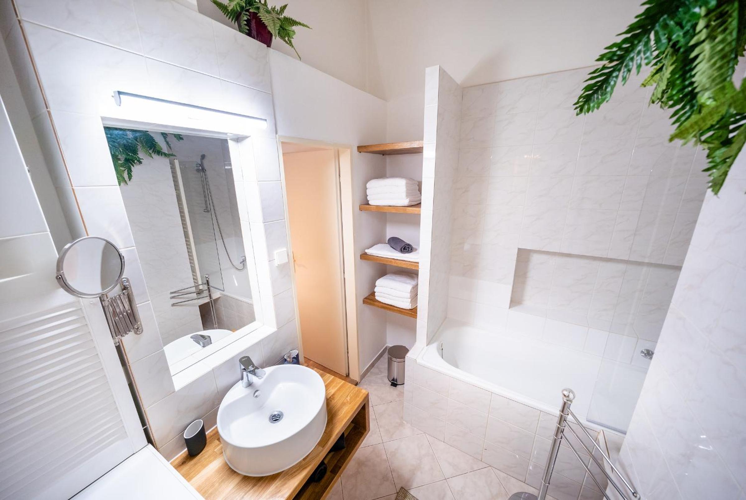Luxurious Kafka family apt in Old Town