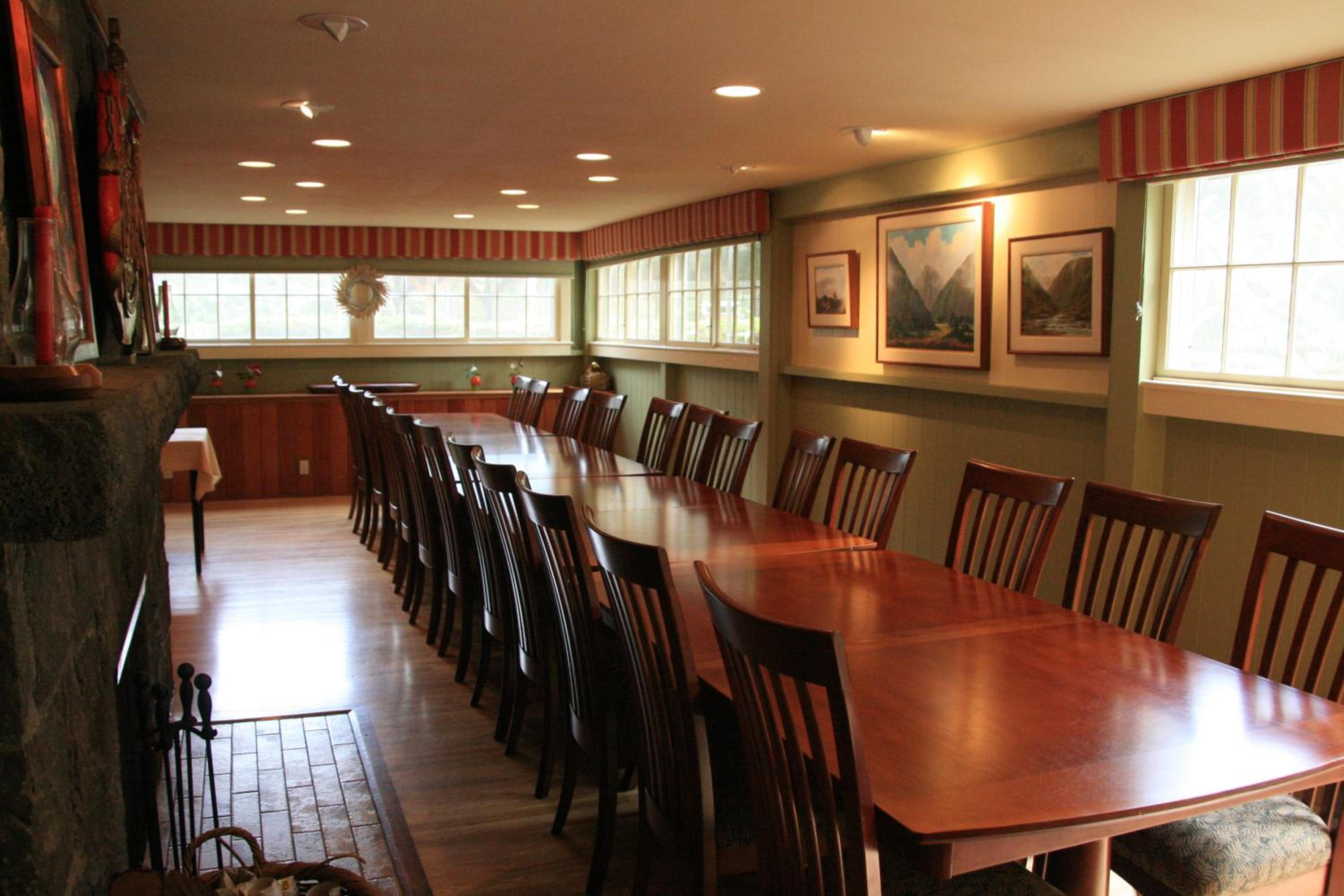 Kilauea Lodge and Restaurant