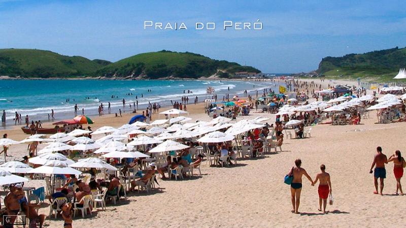 Casa confortável com varanda gourmet e 3 quartos com ar