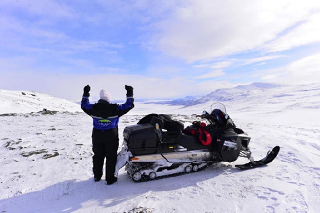 Abisko Guesthouse & Activities
