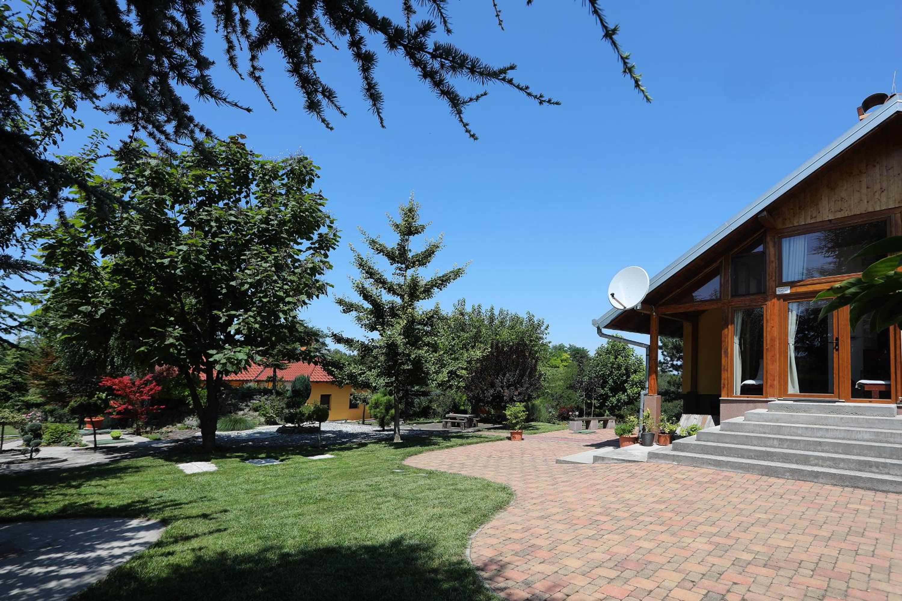 Photo 14