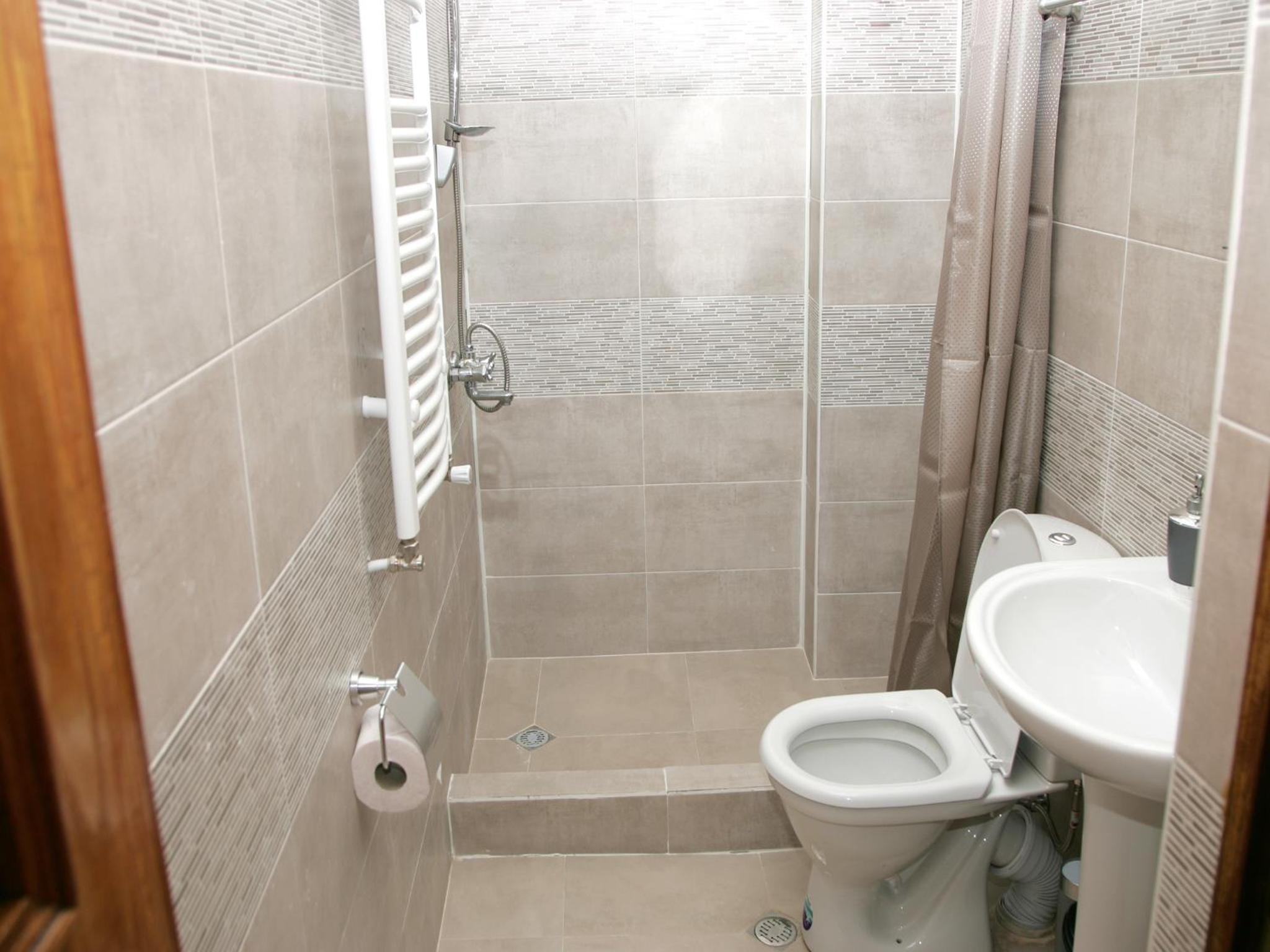 Photo 42