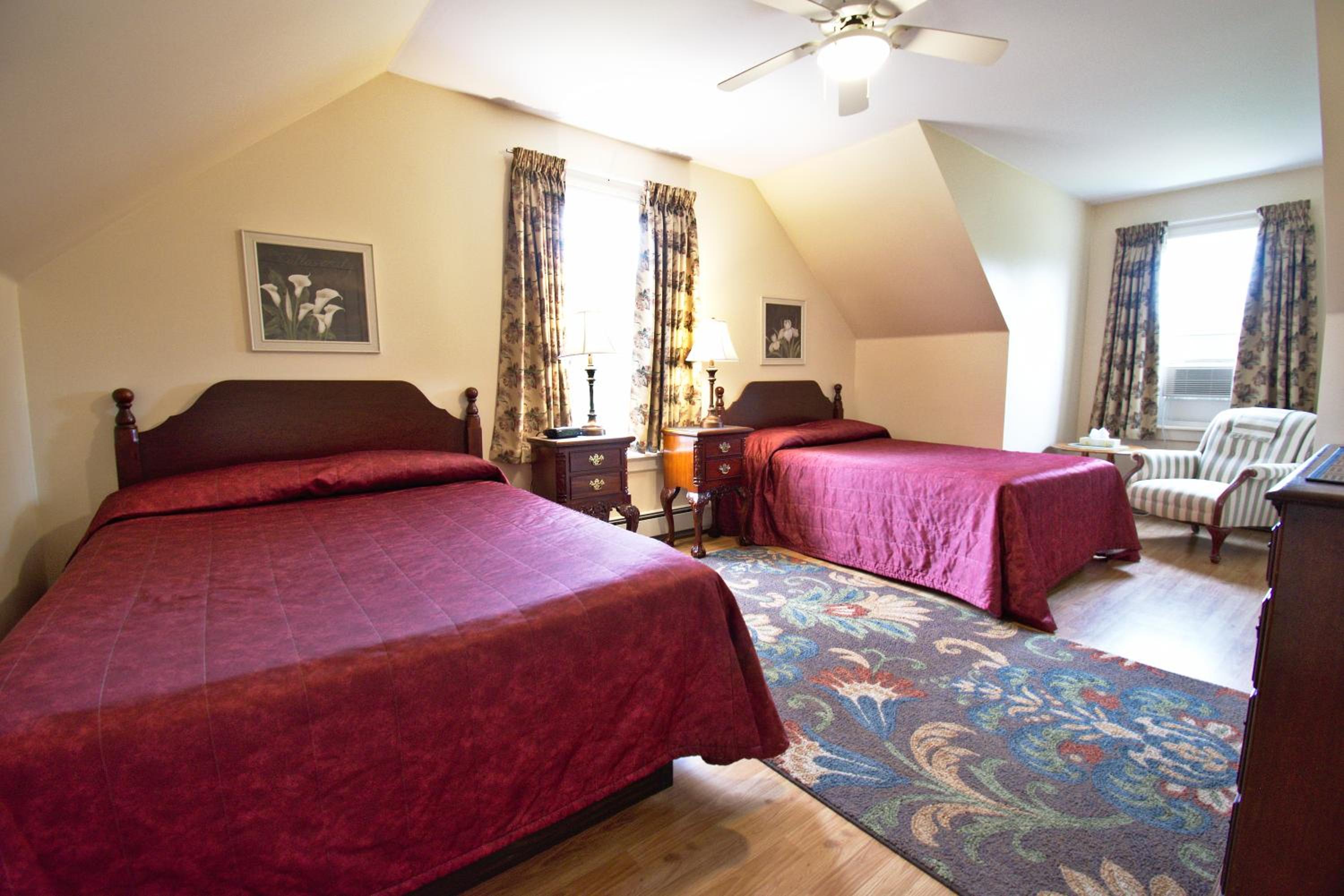 Lakeview Lodge and Cottages