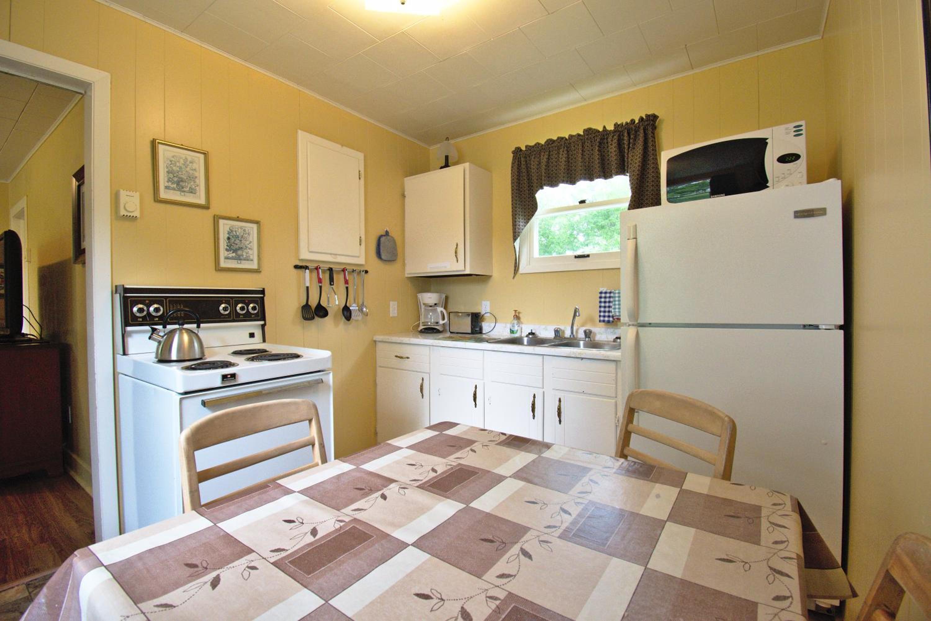 Lakeview Lodge and Cottages